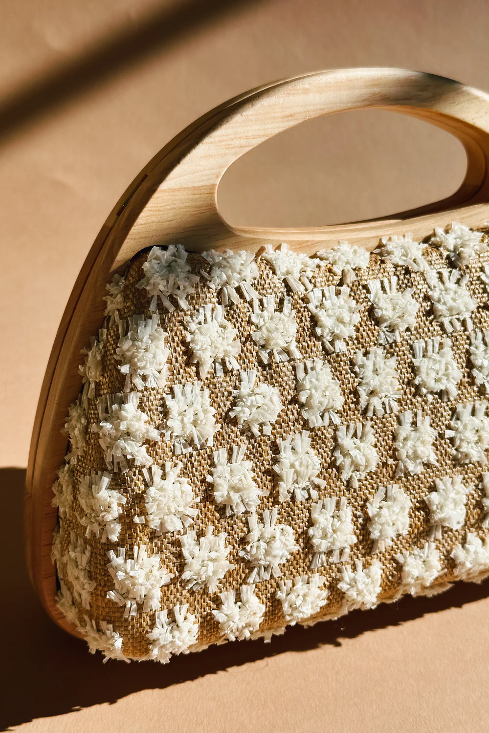 Lindy Natural Rattan Textured Purse - Image 8