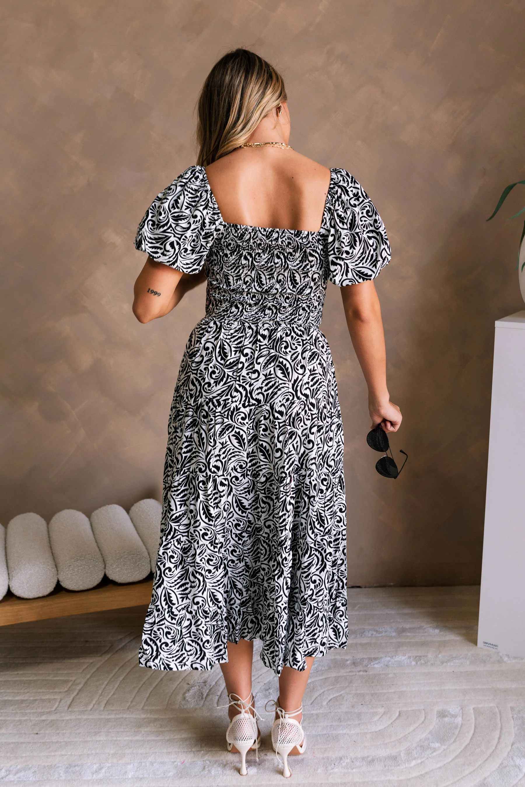 Liv Black & White Paisley Leaf Midi Dress - Image 4