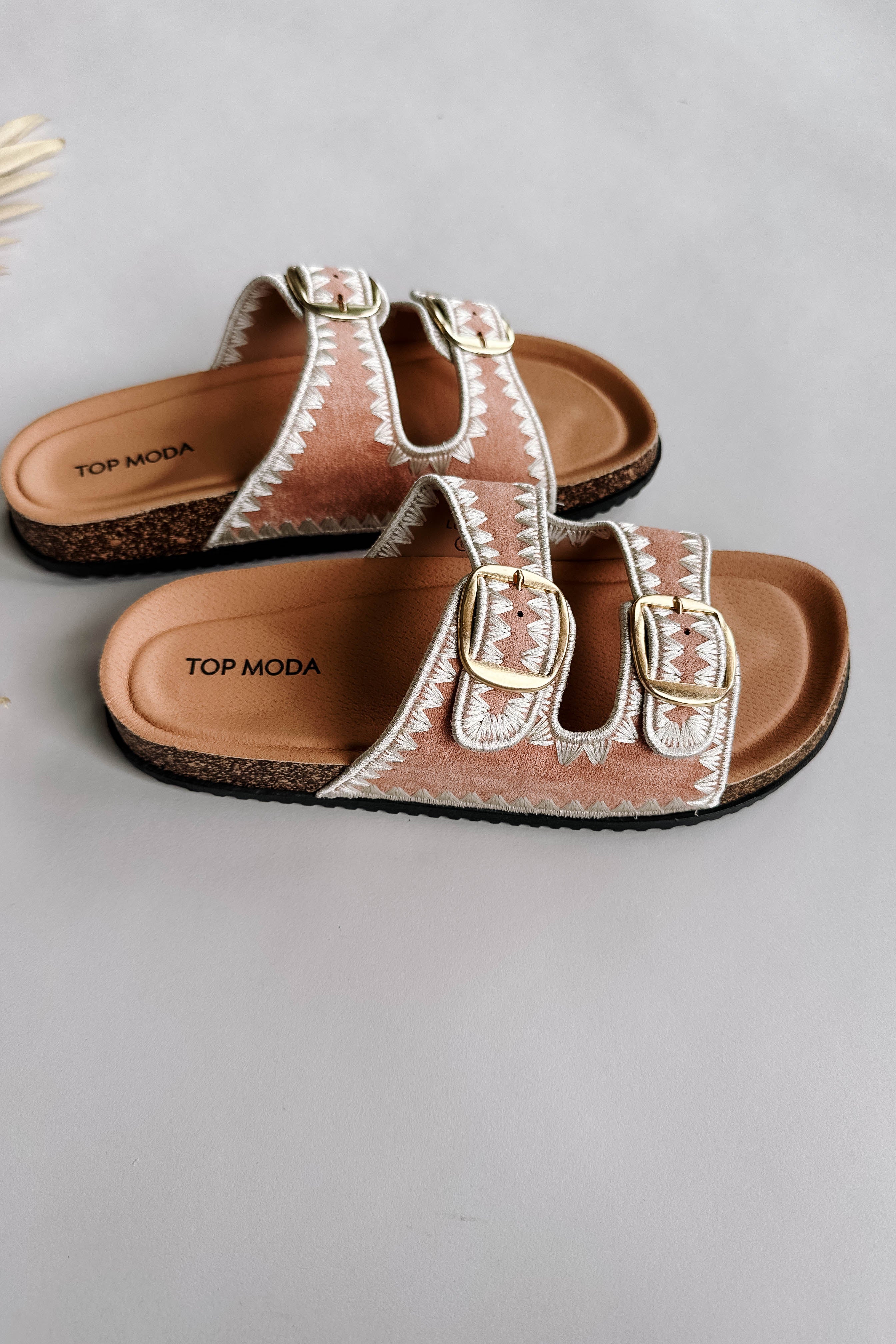 Luca Sandal in Blush - Image 3