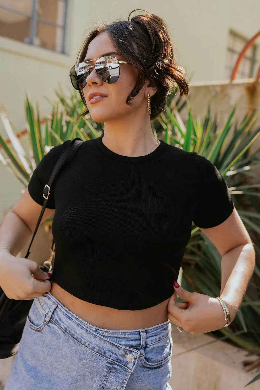 Lucy Black Cropped Short Sleeve Top - Image 3