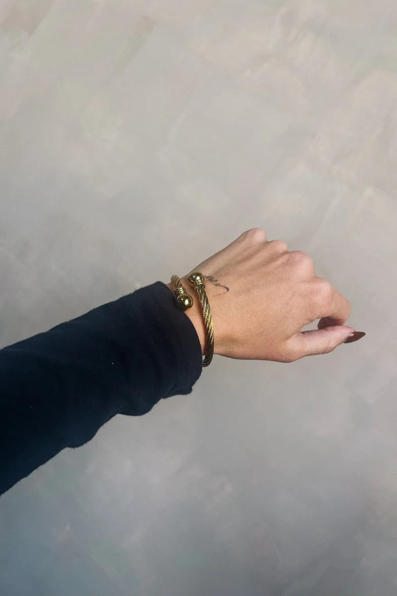 Lucy Gold Roped Bangle