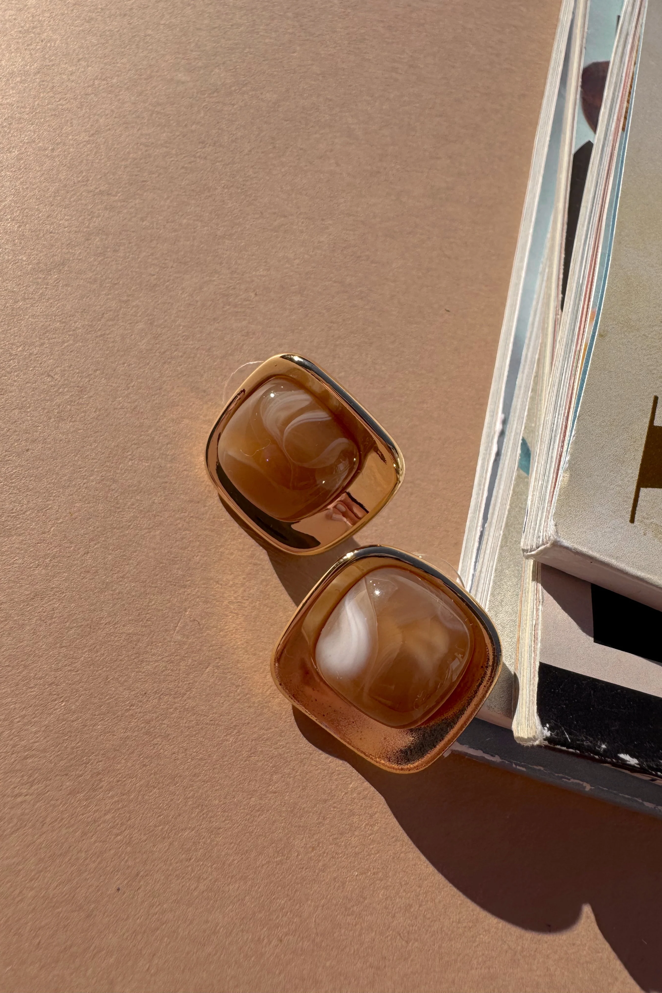 Luna Brown Marble & Gold Stud Earring