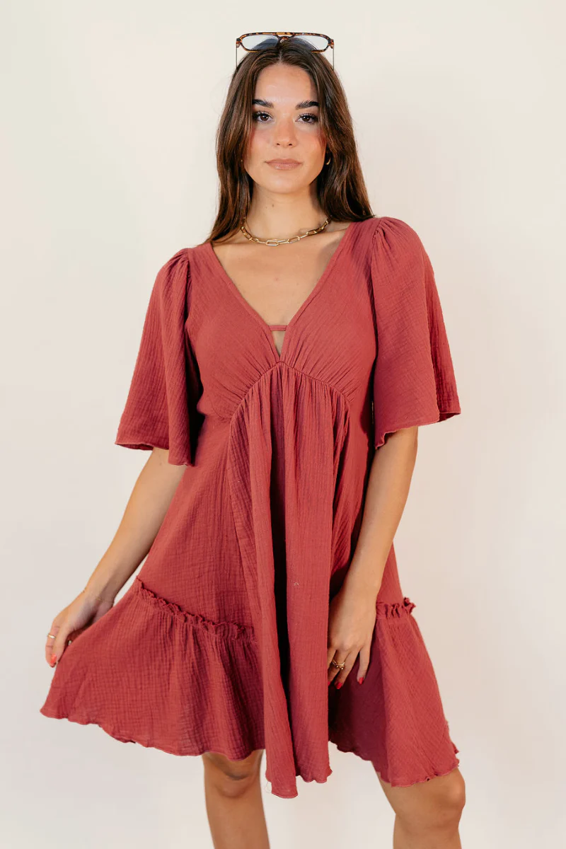 Luna Red Textured Short Sleeve Dress - Image 3
