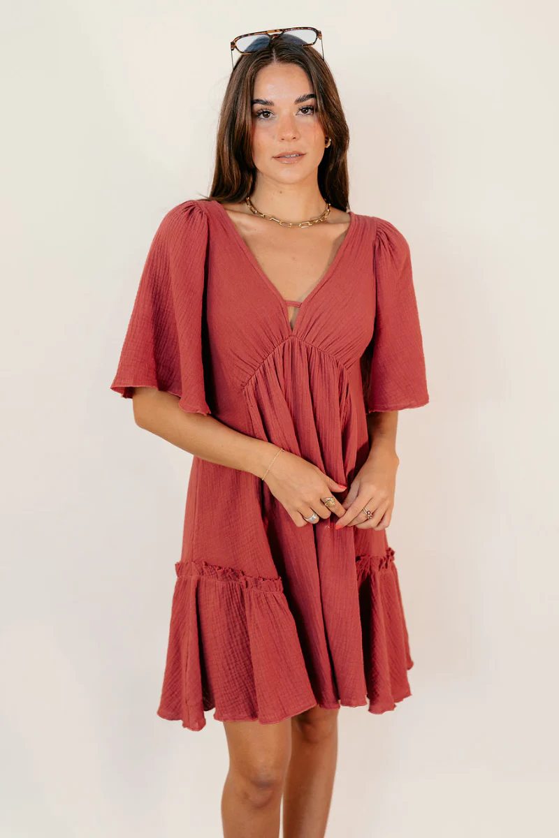 Luna Red Textured Short Sleeve Dress - Image 4