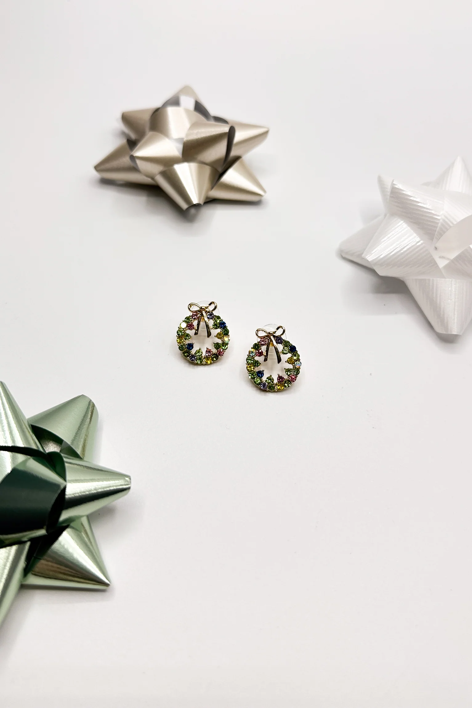 Lydia Wreath Green Multi Earring - Image 2