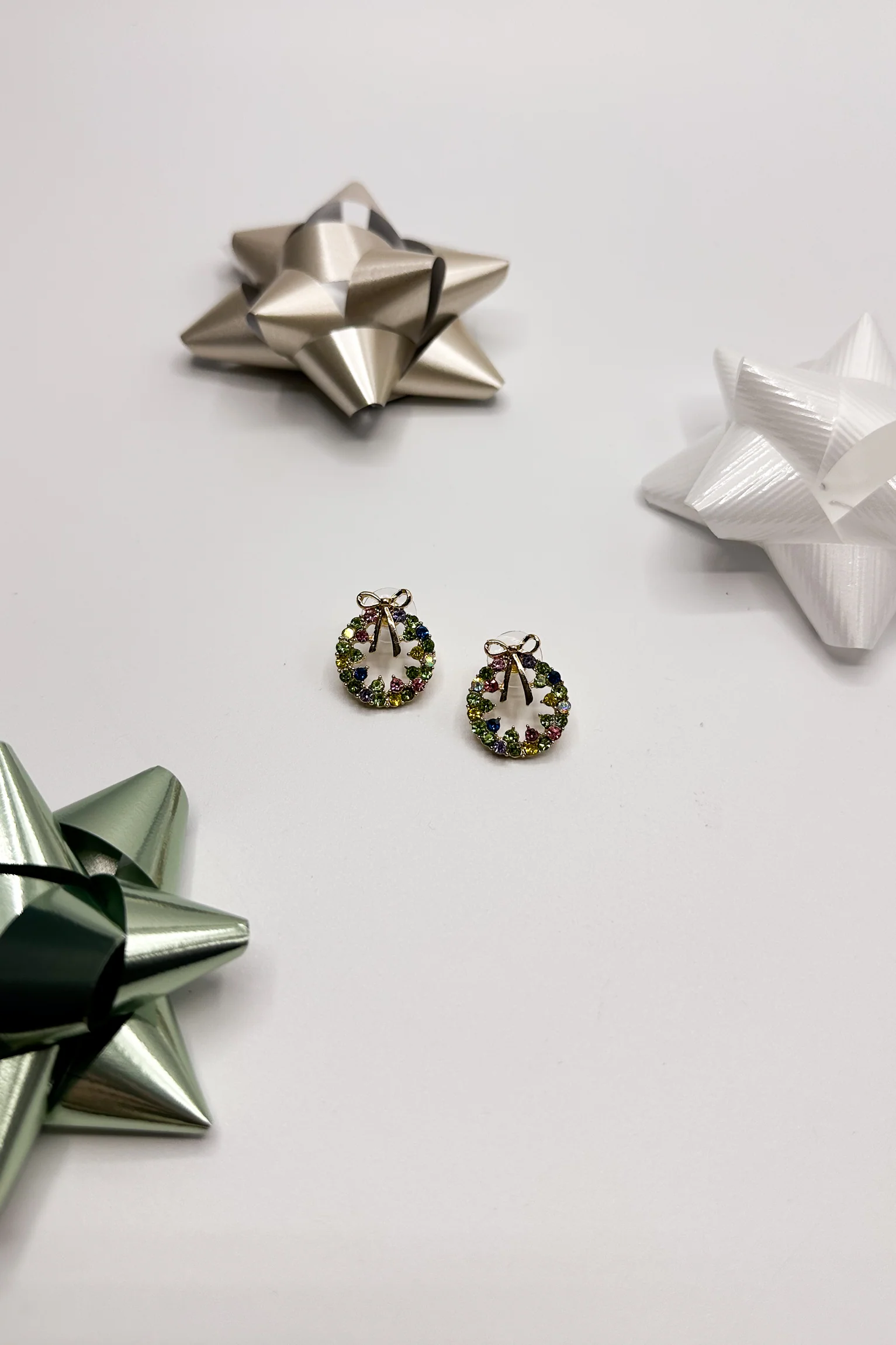 Lydia Wreath Green Multi Earring - Image 3