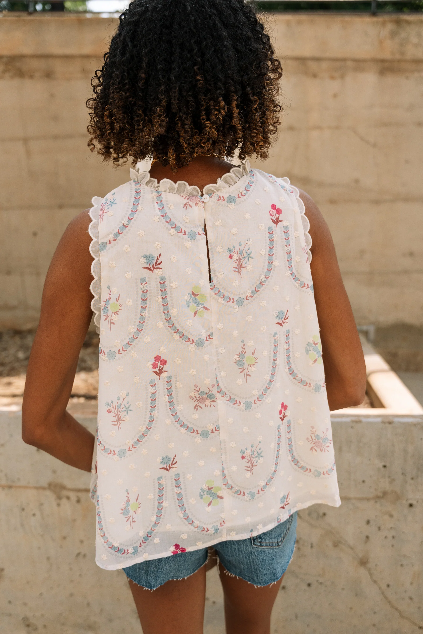 Lylah Cream Multi Floral Ruffle Tank - Image 4