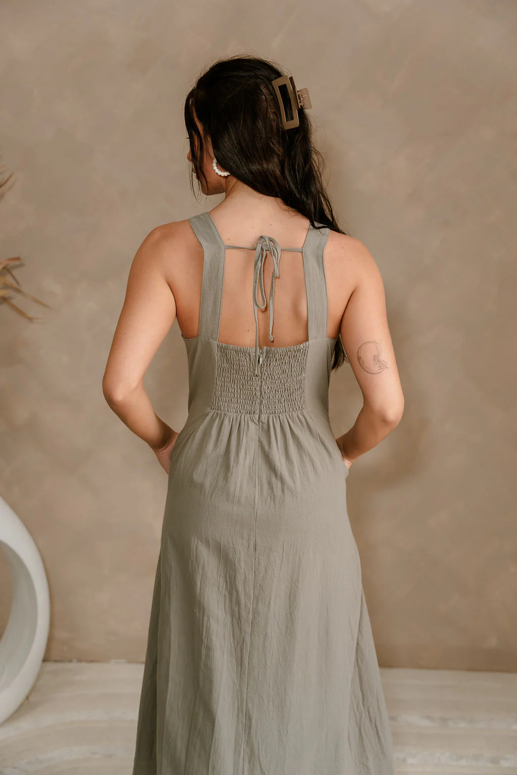 Madison Olive Pleated Midi Dress - Image 4