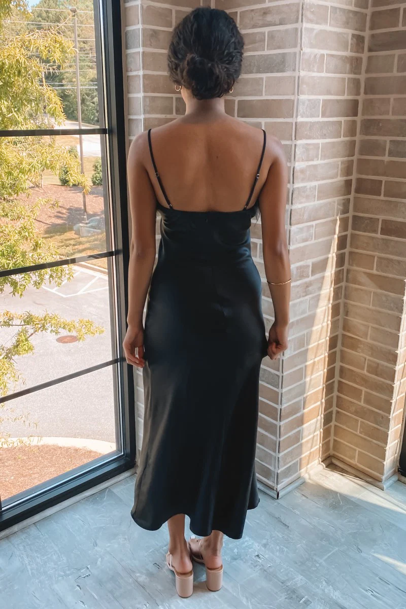 Magic Moment Dress in Black - Image 6