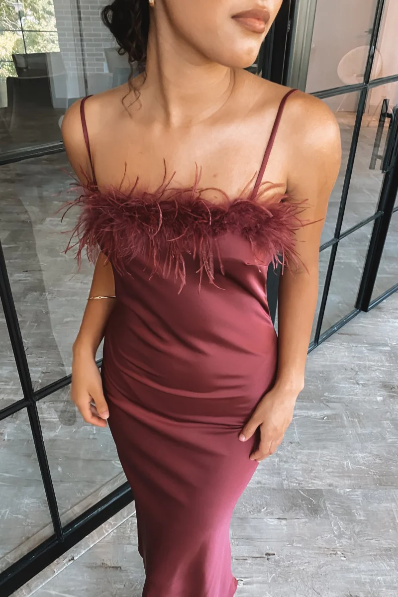 Magic Moment Dress in Burgundy - Image 4