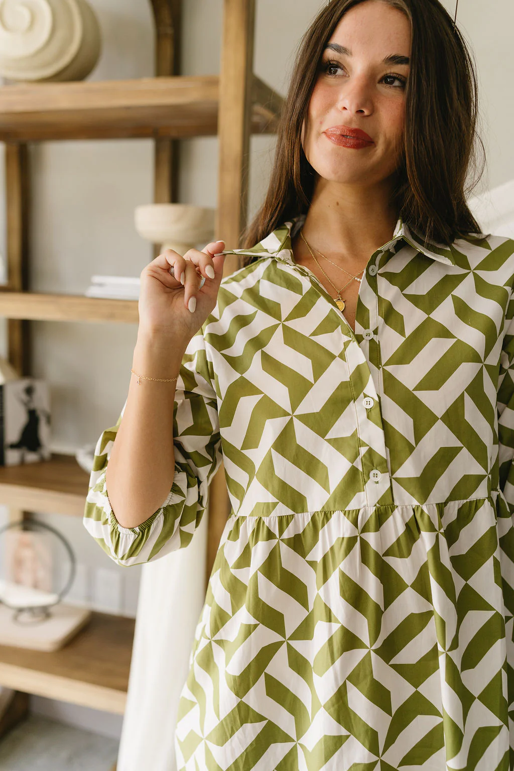 Maria Green & White Printed Midi Dress - Image 3