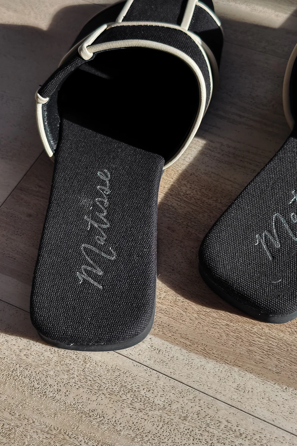 Matisse Biscayne Black Linen Slide Sandal - Image 3