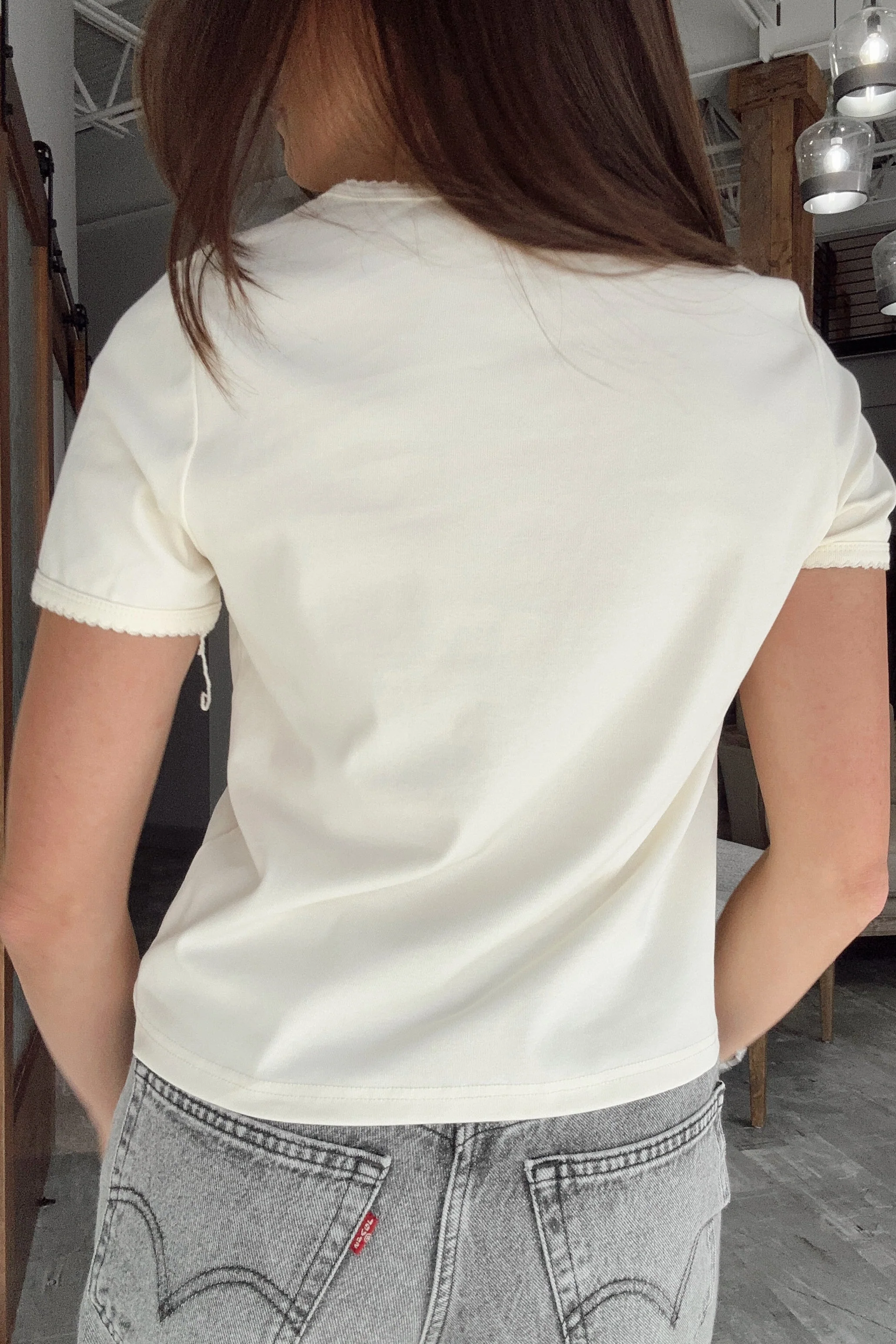 Maya Cream Scallop Short Sleeve Top - Image 4