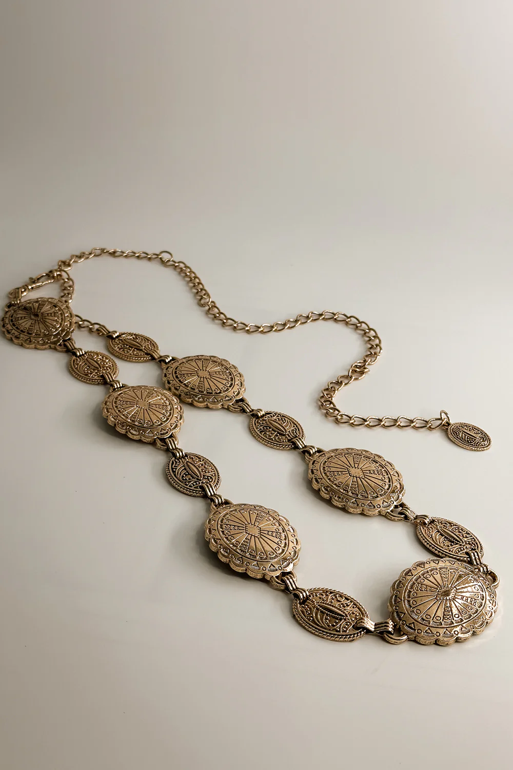 Melody Gold Medallion Chain Belt - Image 2