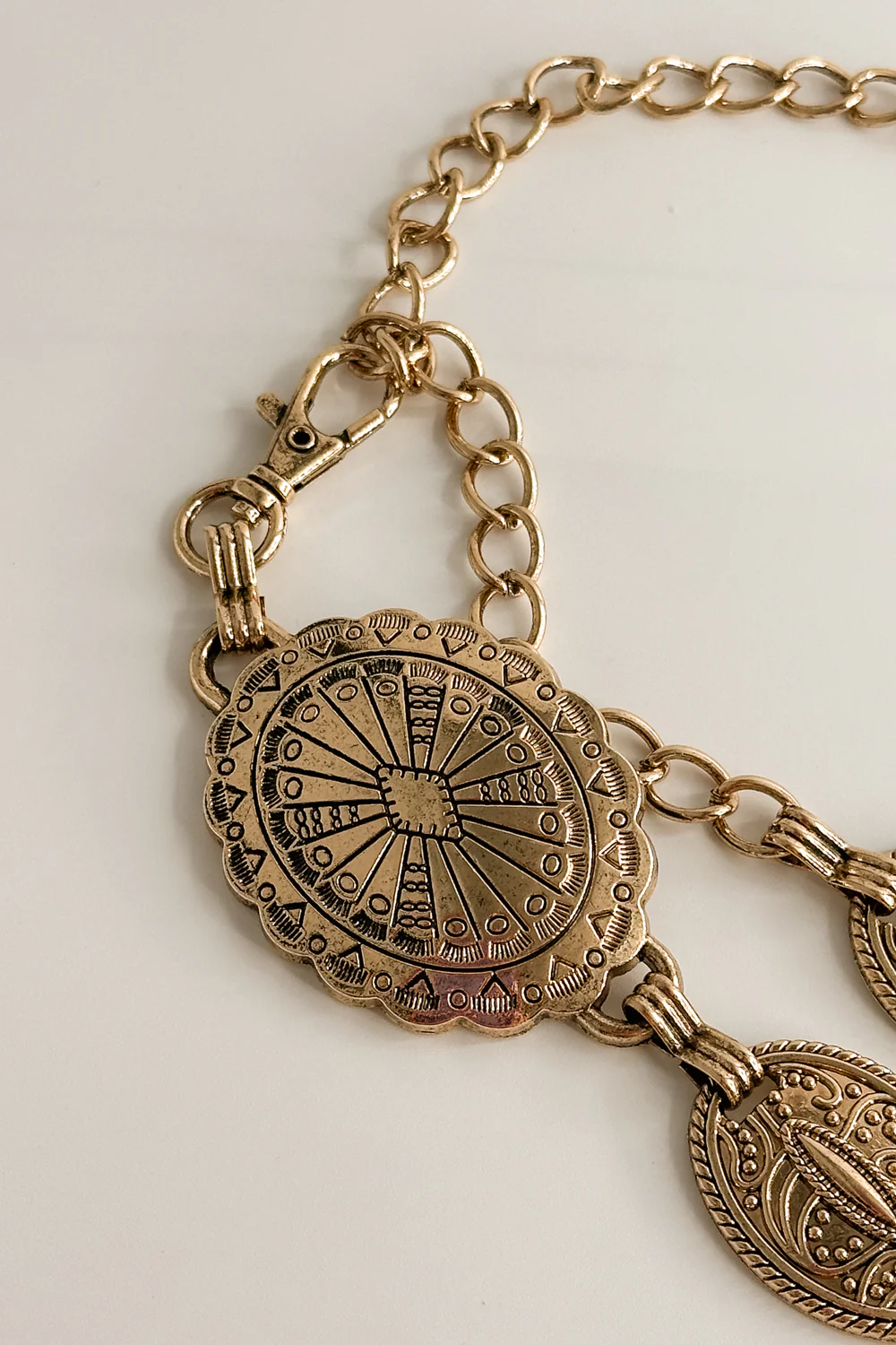 Melody Gold Medallion Chain Belt - Image 4