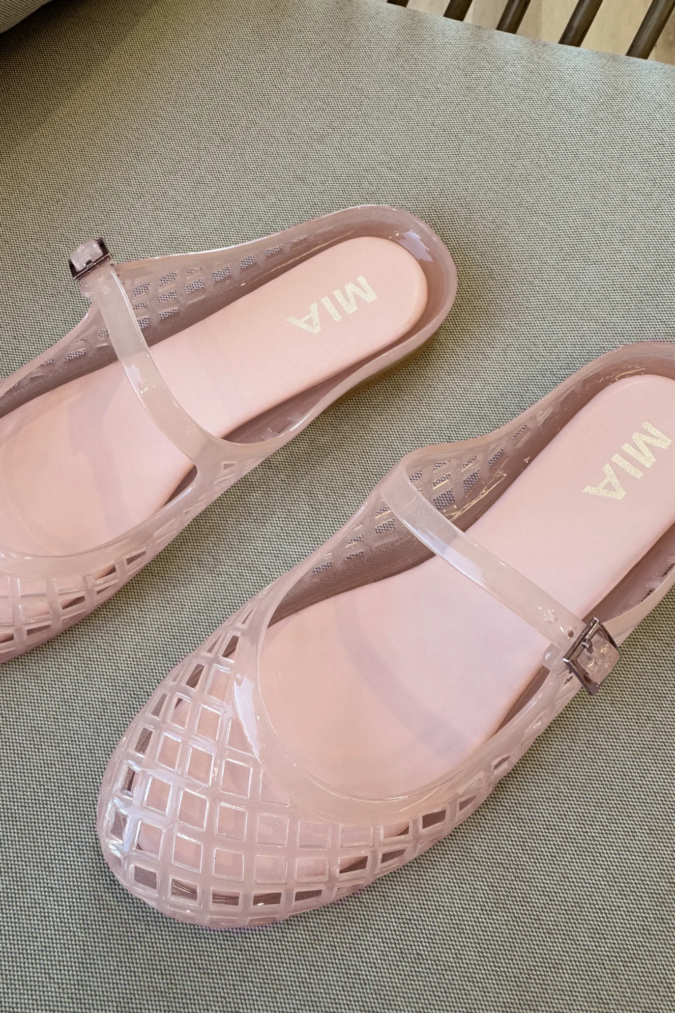 Mia Cherri Blush Slide-On Flat - Image 2
