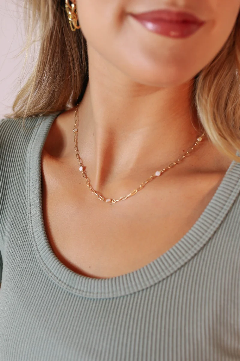 Mia Cream and Gold Chain Necklace - Image 2