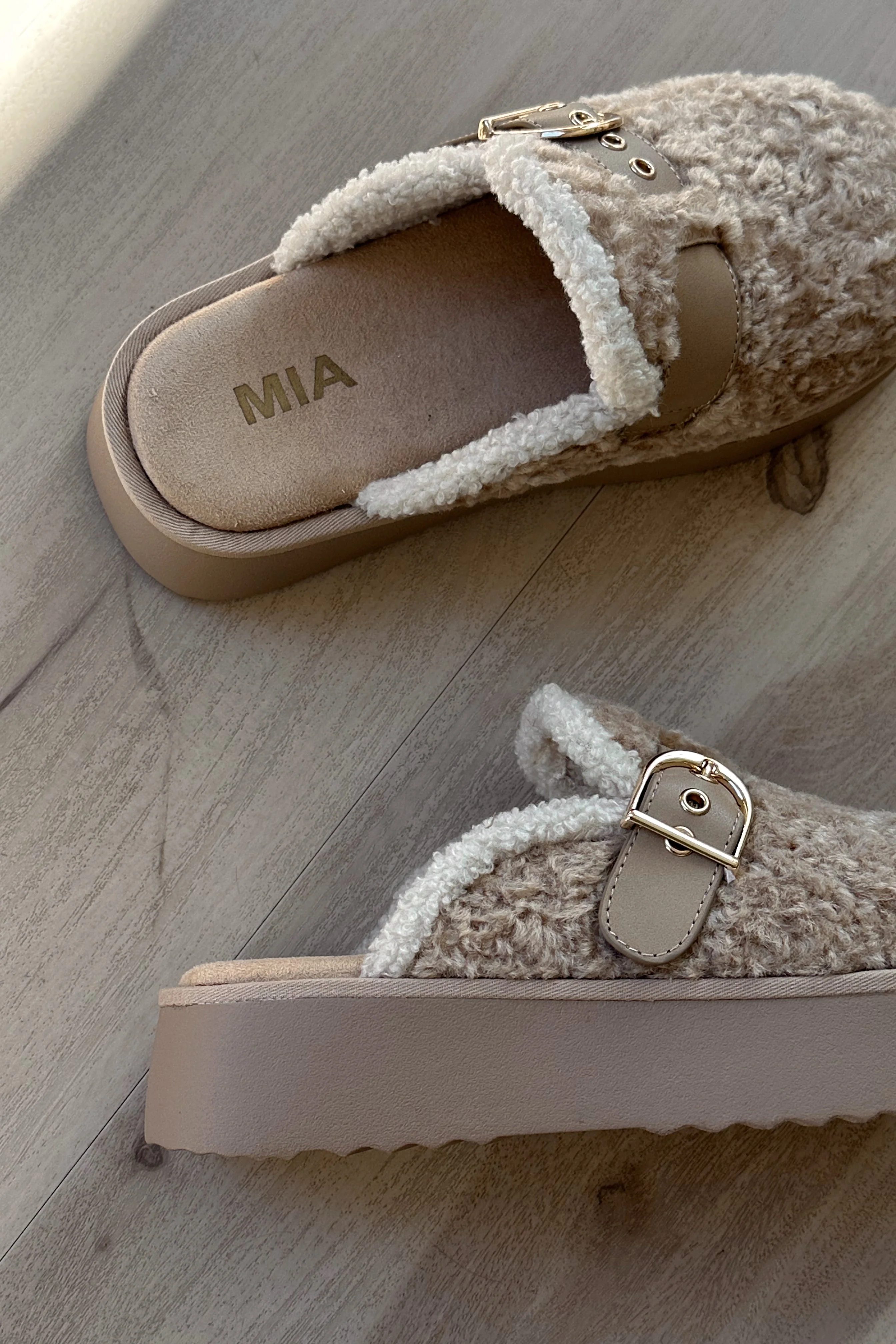 Mia Sugary Natural Shearling Platform Mule - Image 6