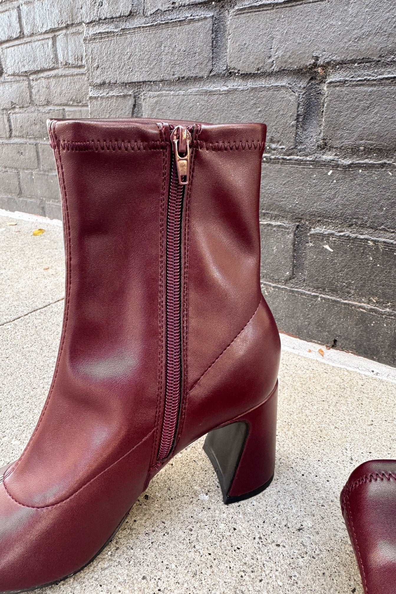 Mia Thiva Burgundy Block Heel Boot - Image 3