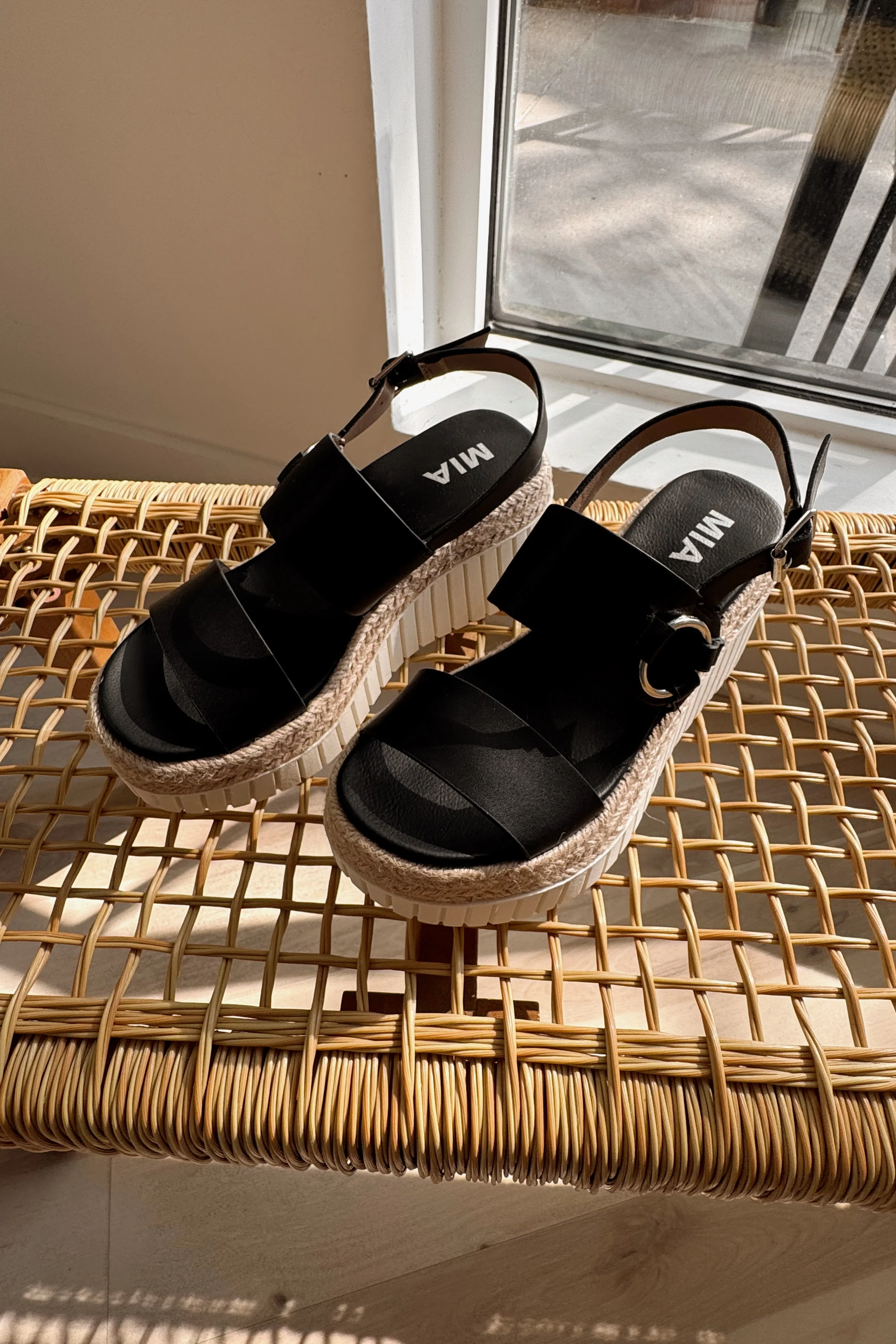 MIA Yuna Black & White Wedge Sandal - Image 5