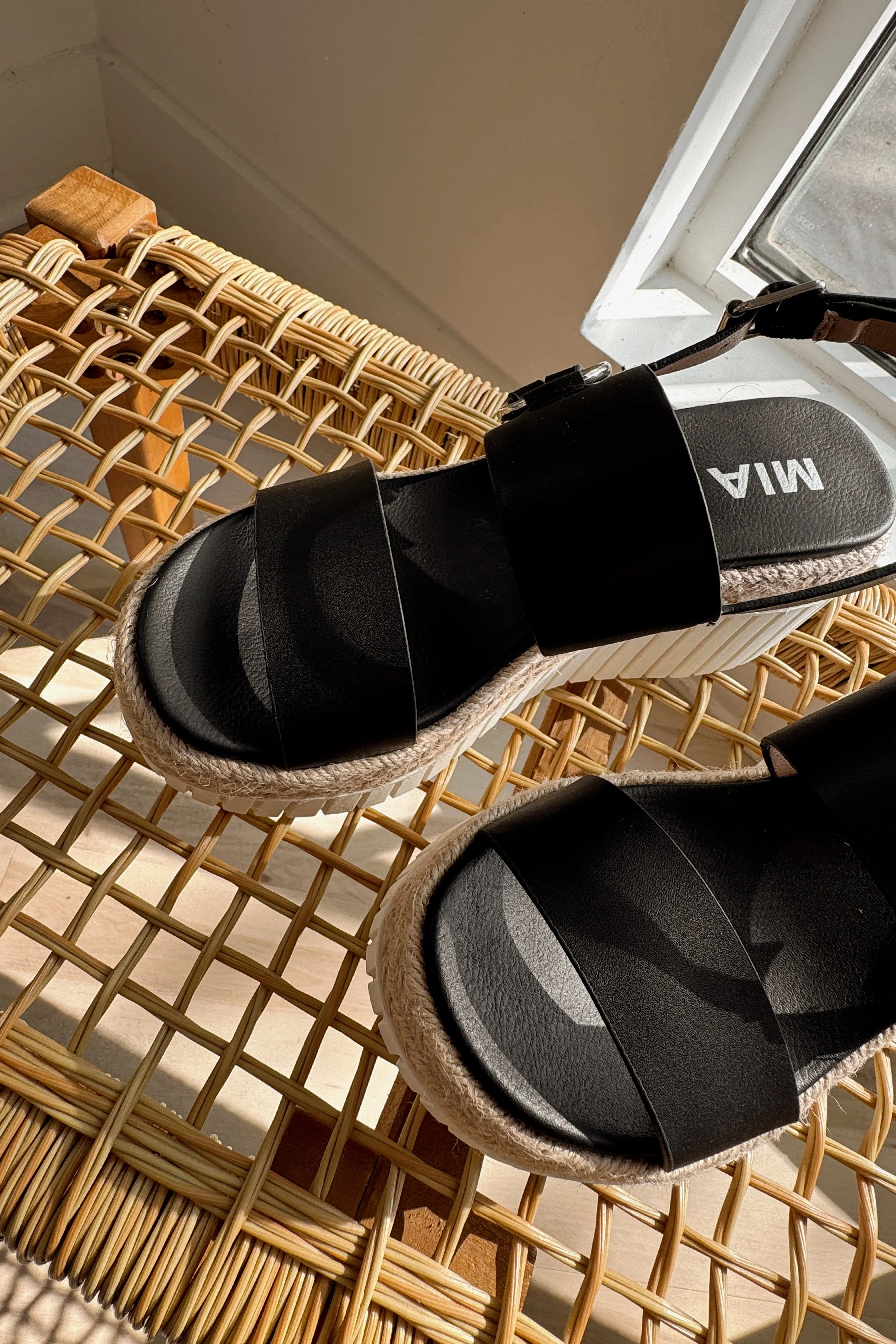 MIA Yuna Black & White Wedge Sandal - Image 7