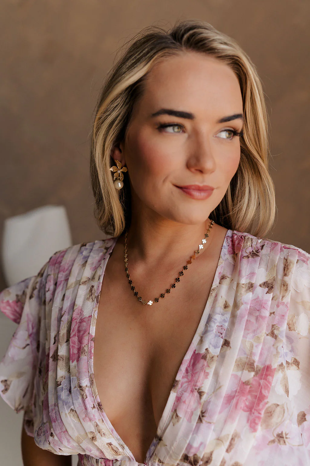 Mina Gold Floral & Pearl Dangle Earring - Image 2