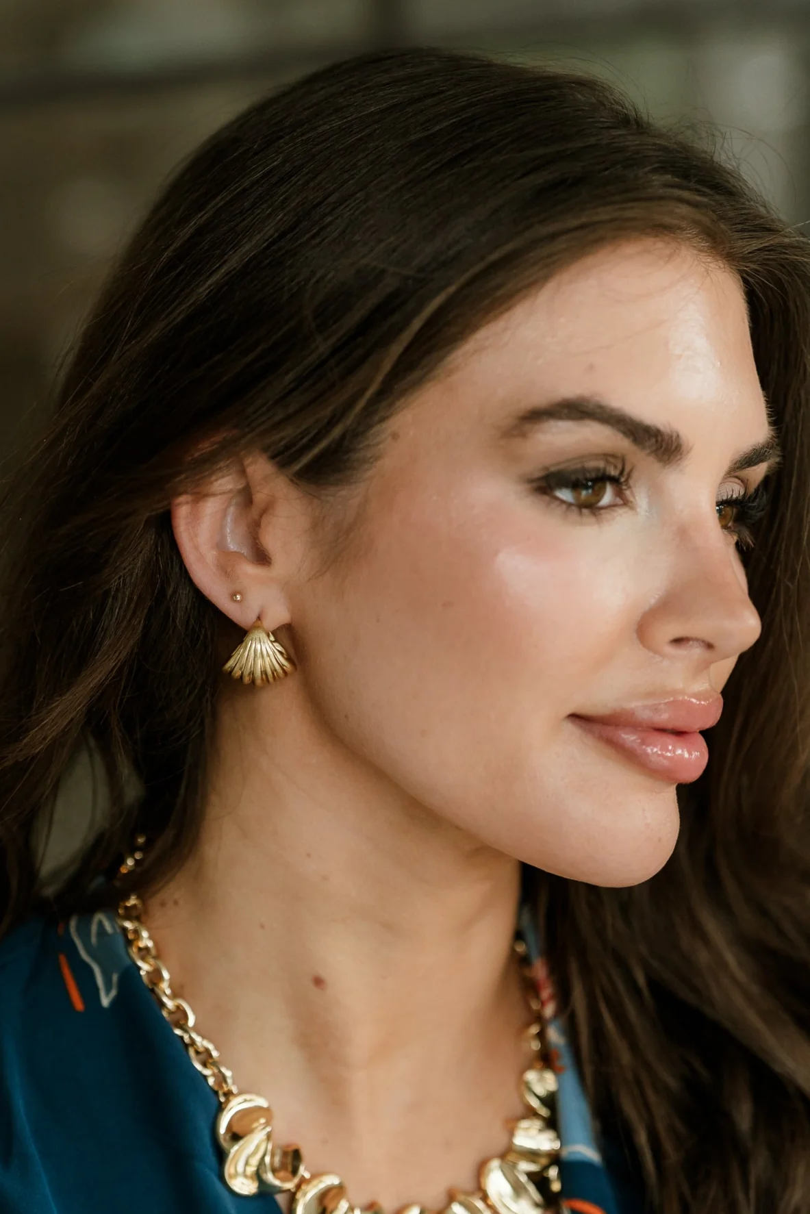 Morgana Gold Ribbed Hoop Earrings - Image 2