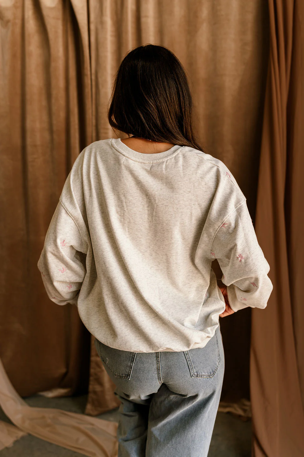Lila Heather Grey & Pink Bows Sweatshirt - Image 5