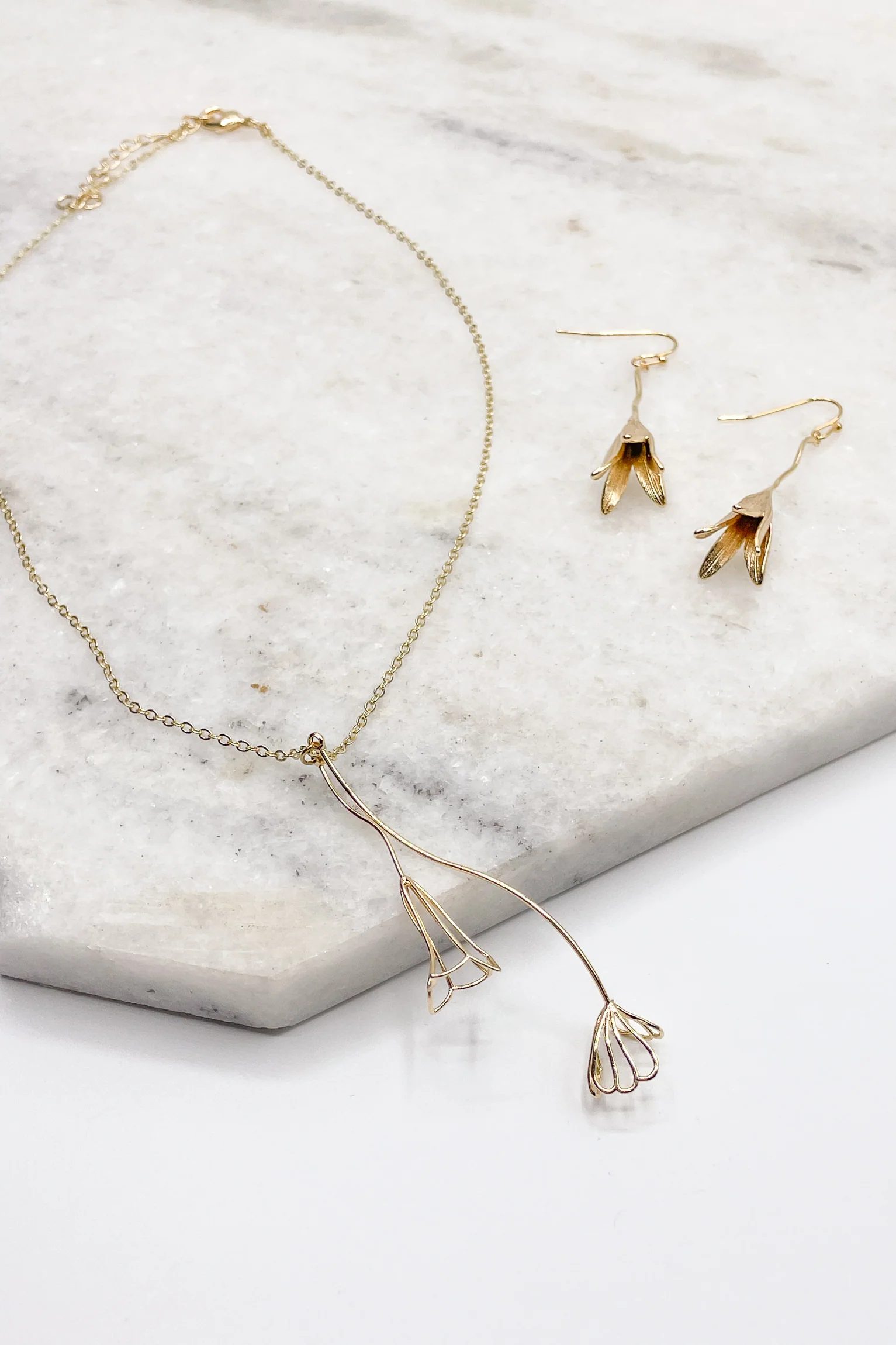 Brielle Gold Flower Necklace - Image 3