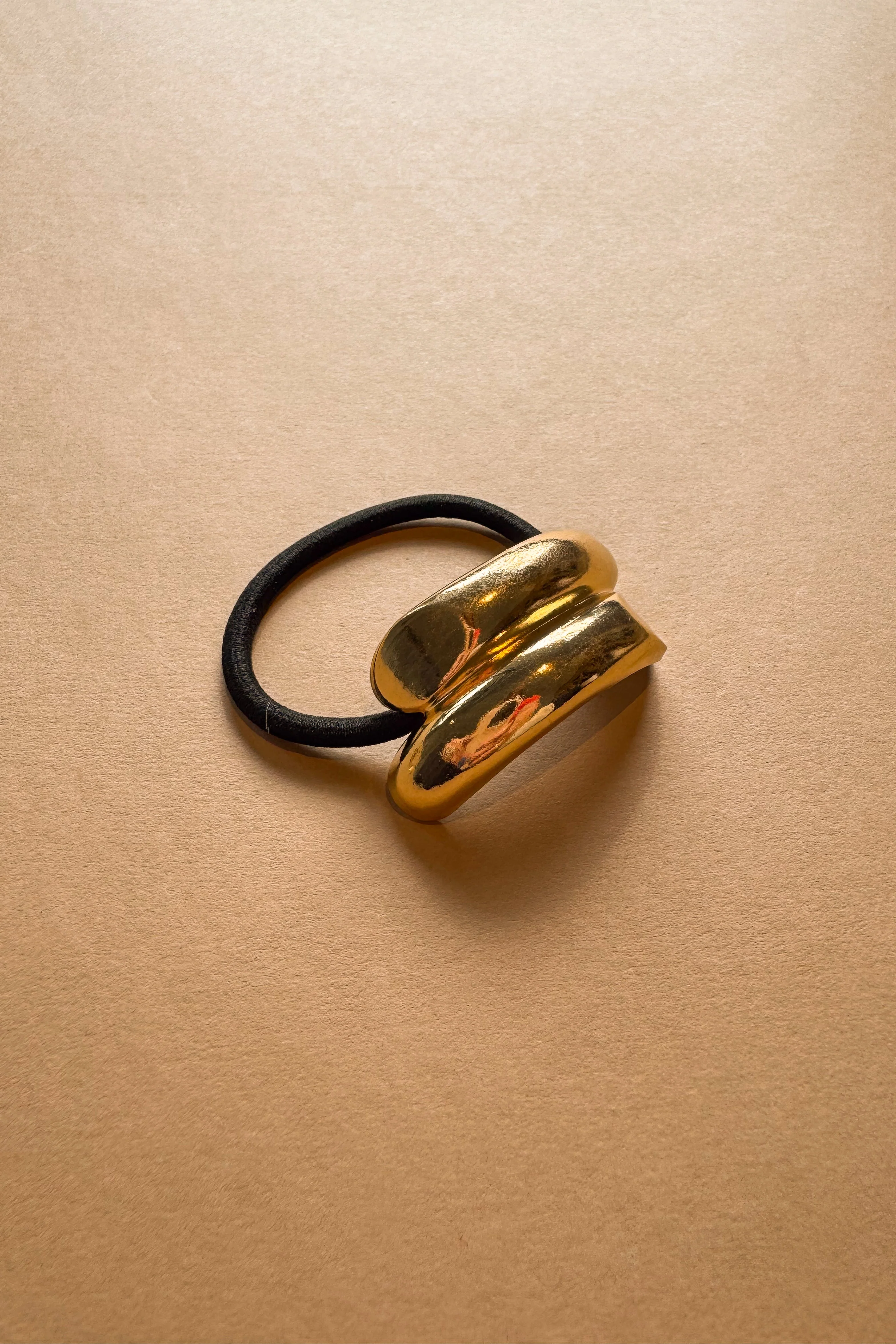 Naomi Gold Double Metal Cuff Hair Tie - Image 2