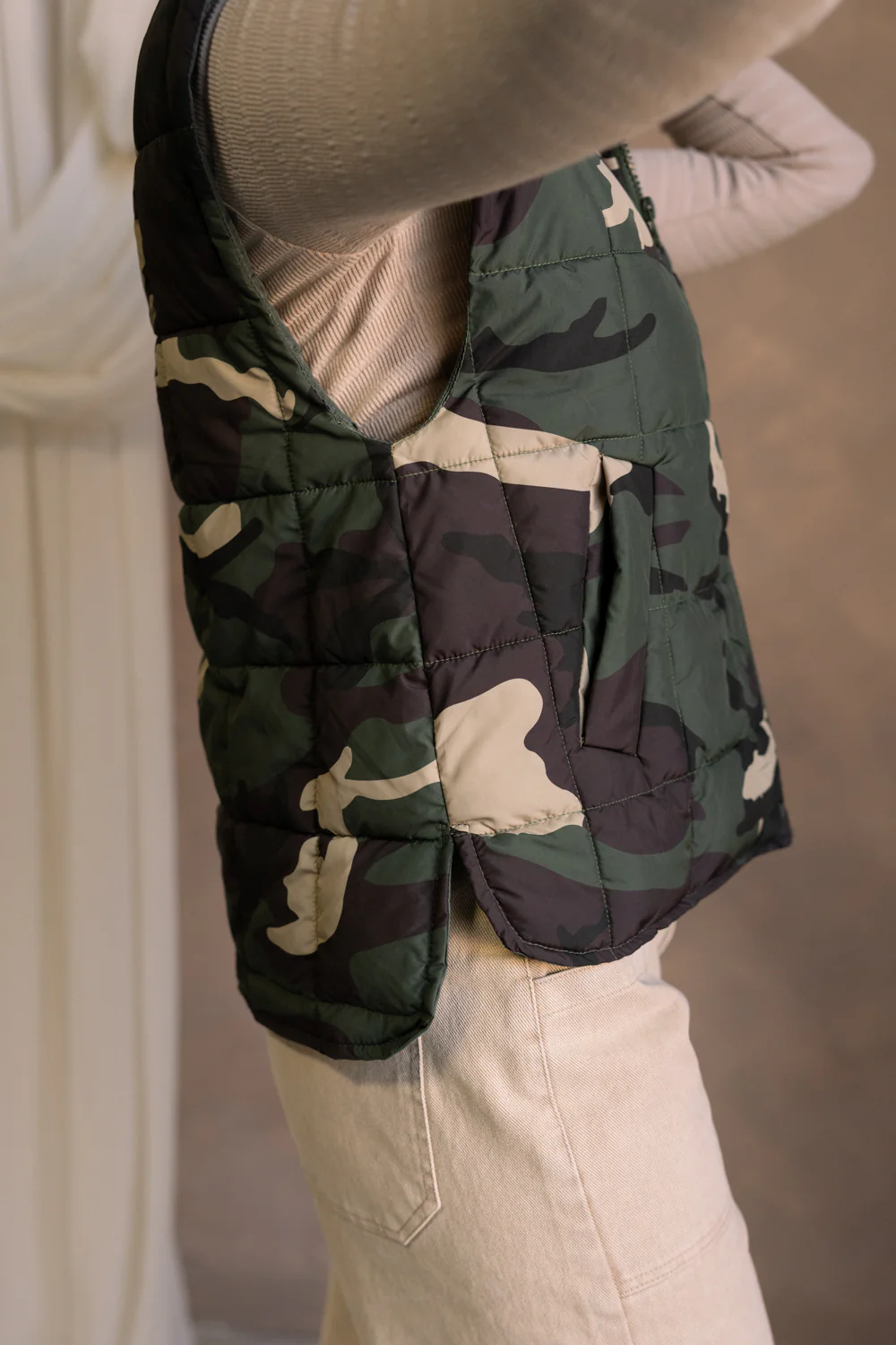 Nila Camo Puffer Vest - Image 9