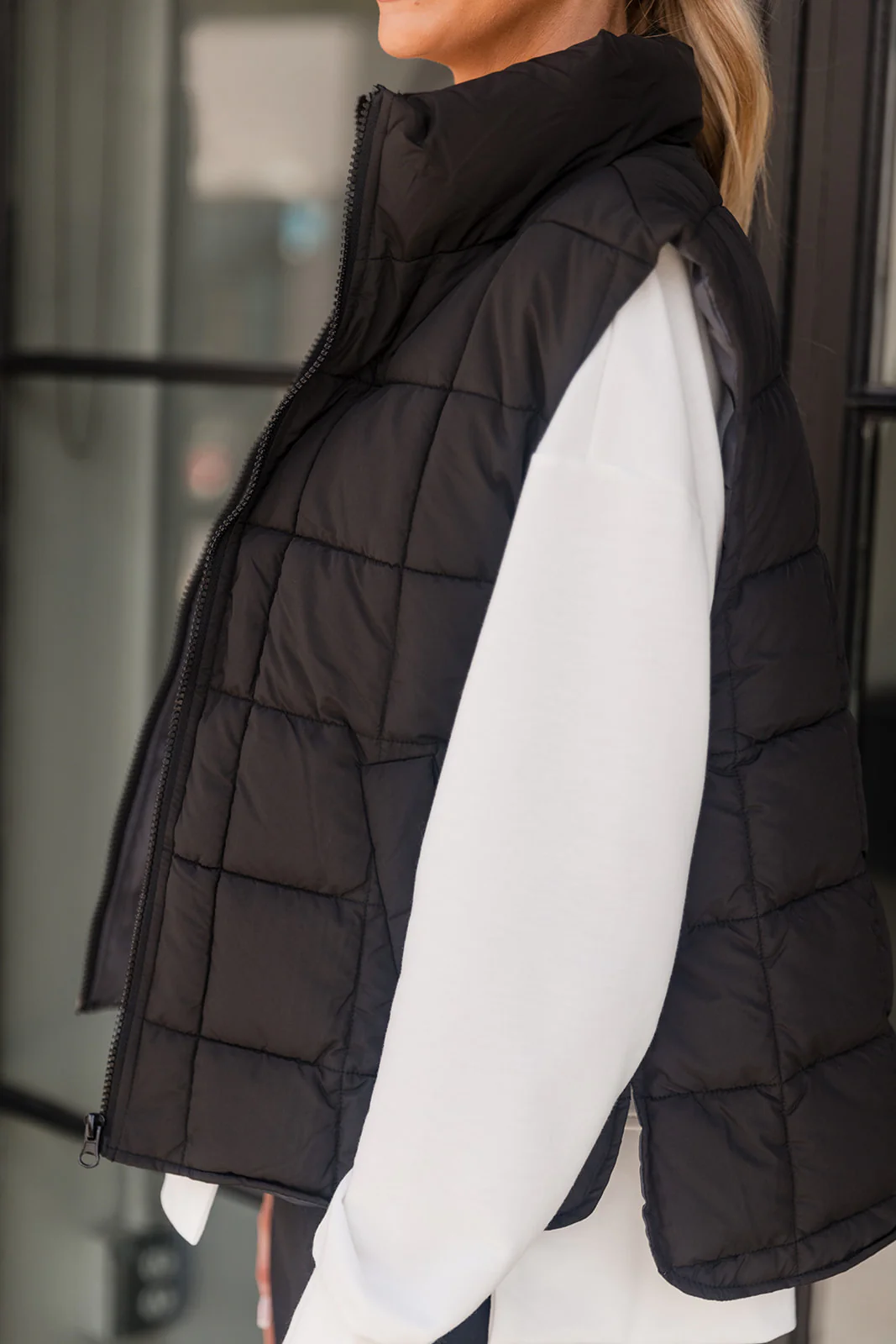 Noelle Black Quilt Puffer Vest - Image 3