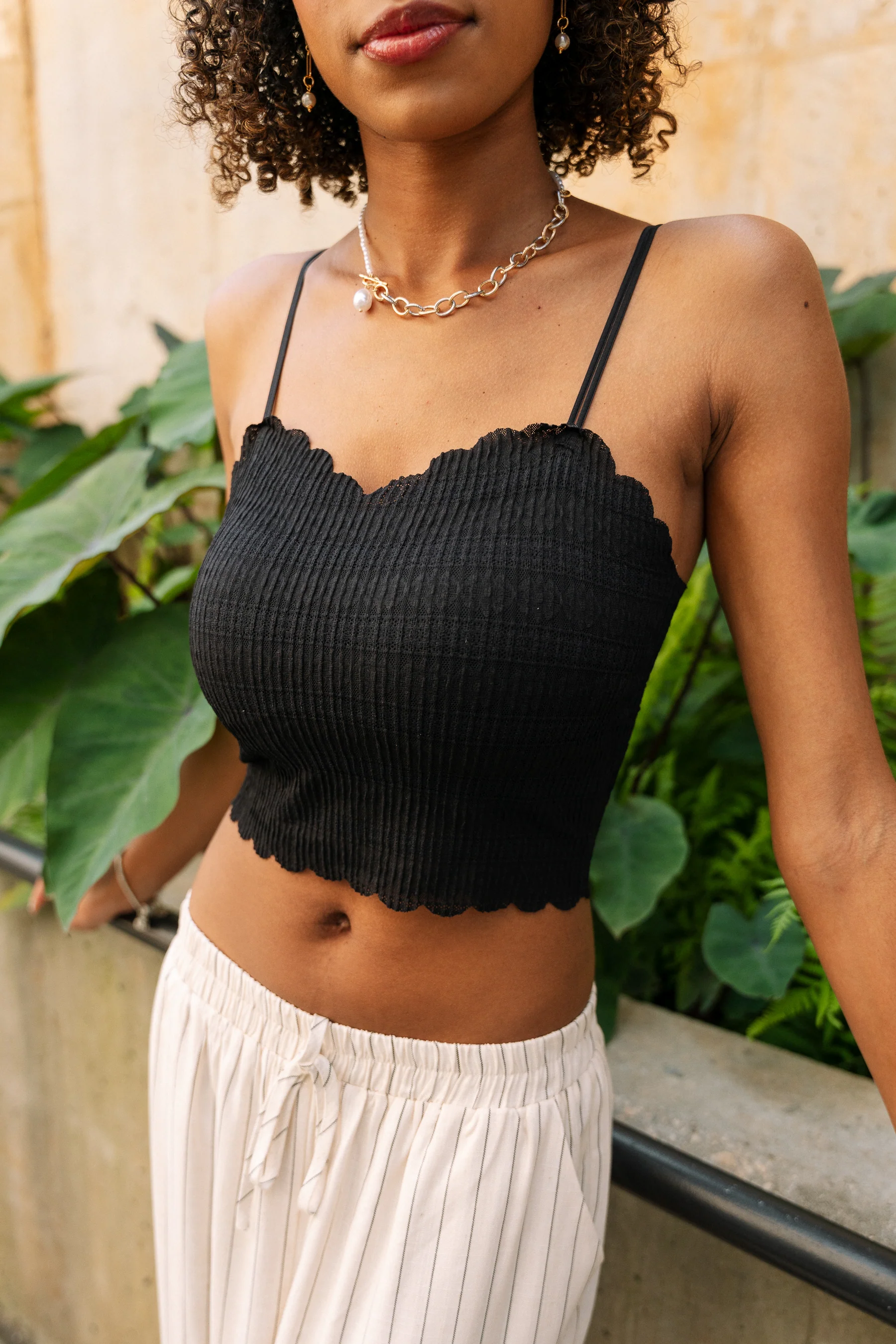 Noelle Black Scalloped Textured Brami - Image 2