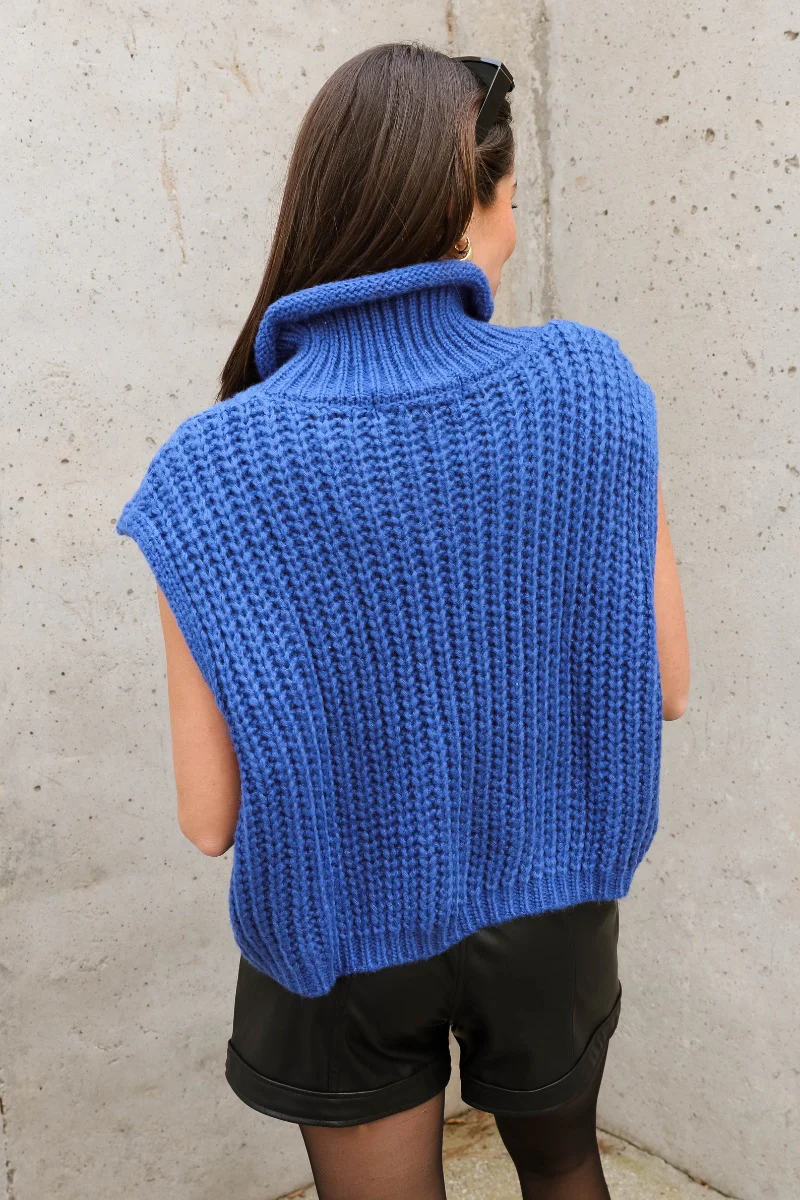 Noelle Blue Cable Knit Sleeveless Sweater - Image 8
