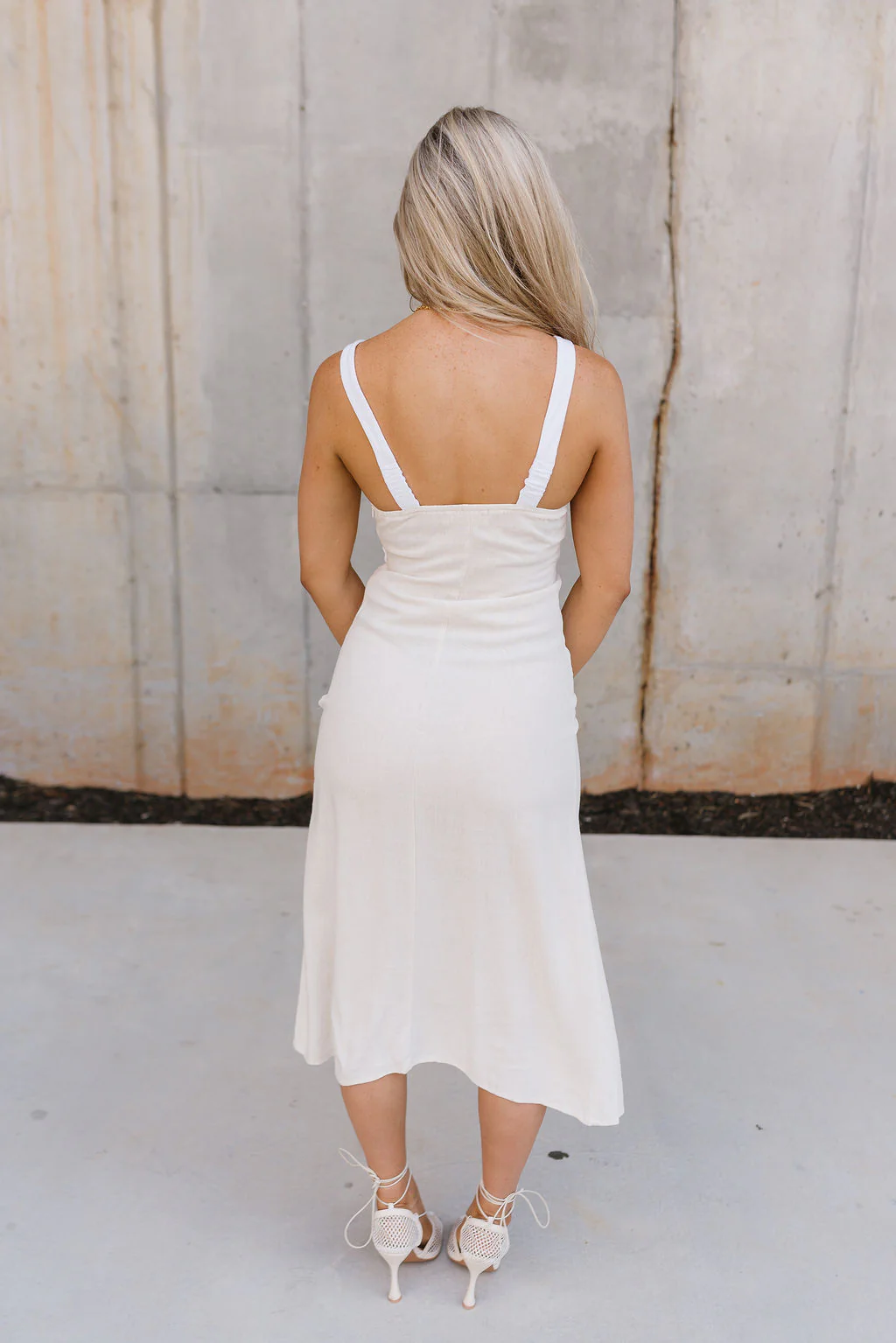 Norah Oatmeal & White Linen Midi Dress - Image 4