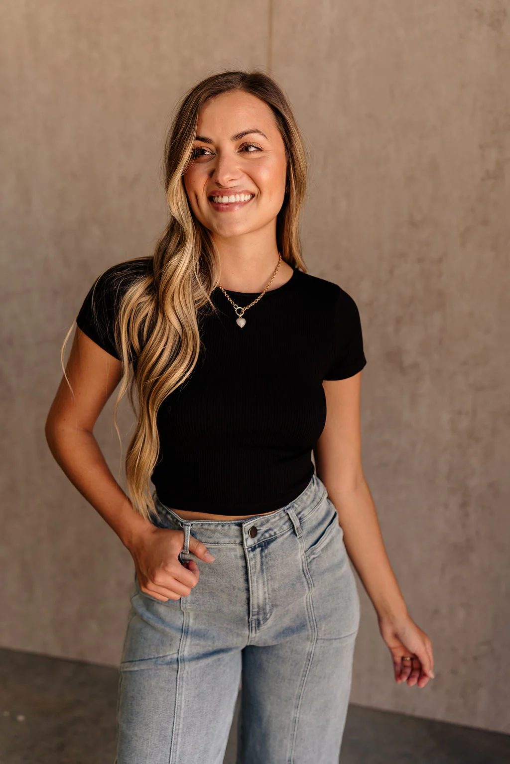 Lyla Ribbed Short Sleeve Top - Image 6