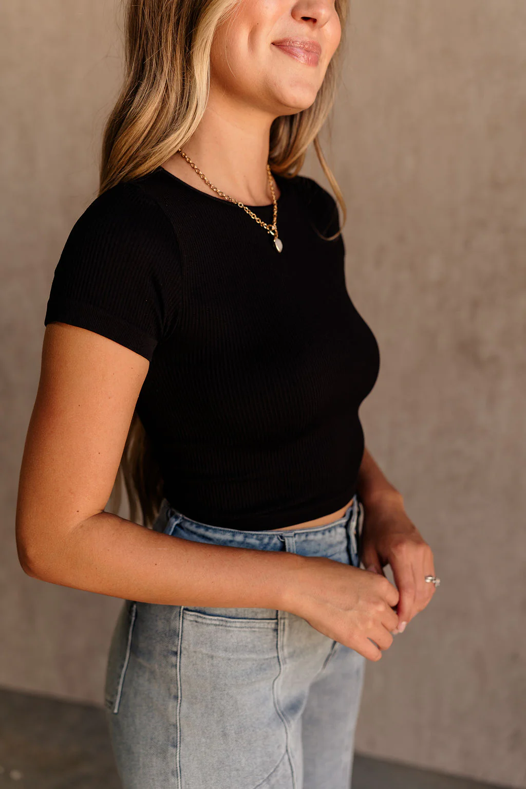 Lyla Ribbed Short Sleeve Top - Image 9
