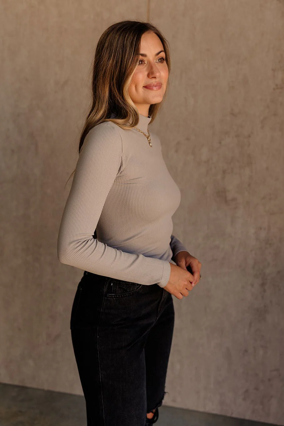 Maren Ribbed Long Sleeve Top - Image 3