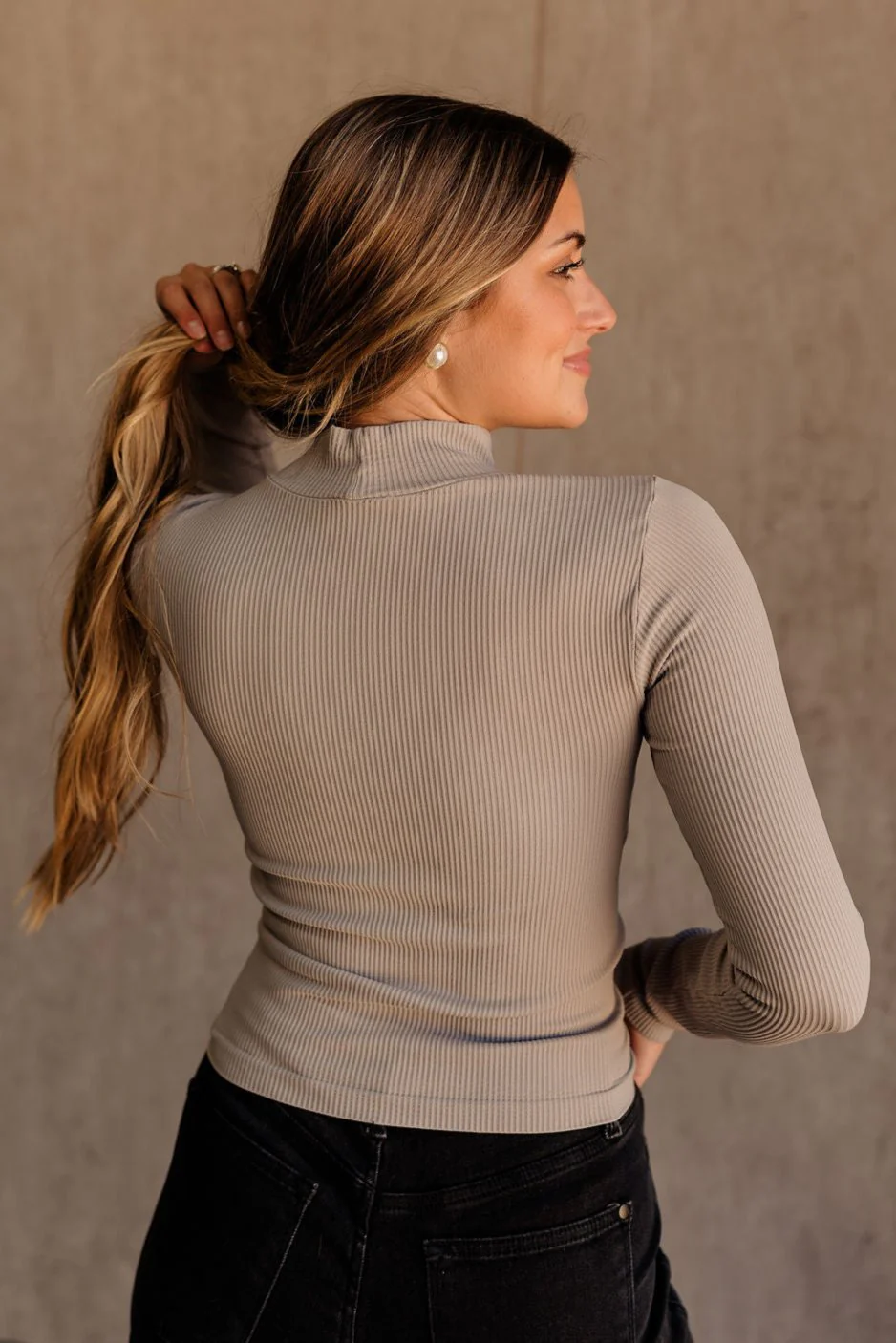 Maren Ribbed Long Sleeve Top - Image 4
