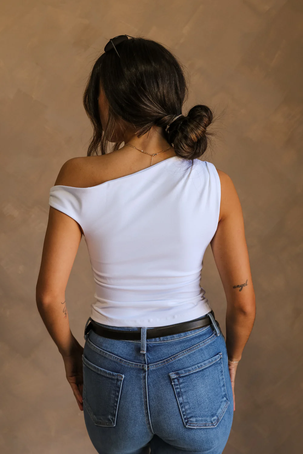 Oakley Sleeveless Top - Image 13