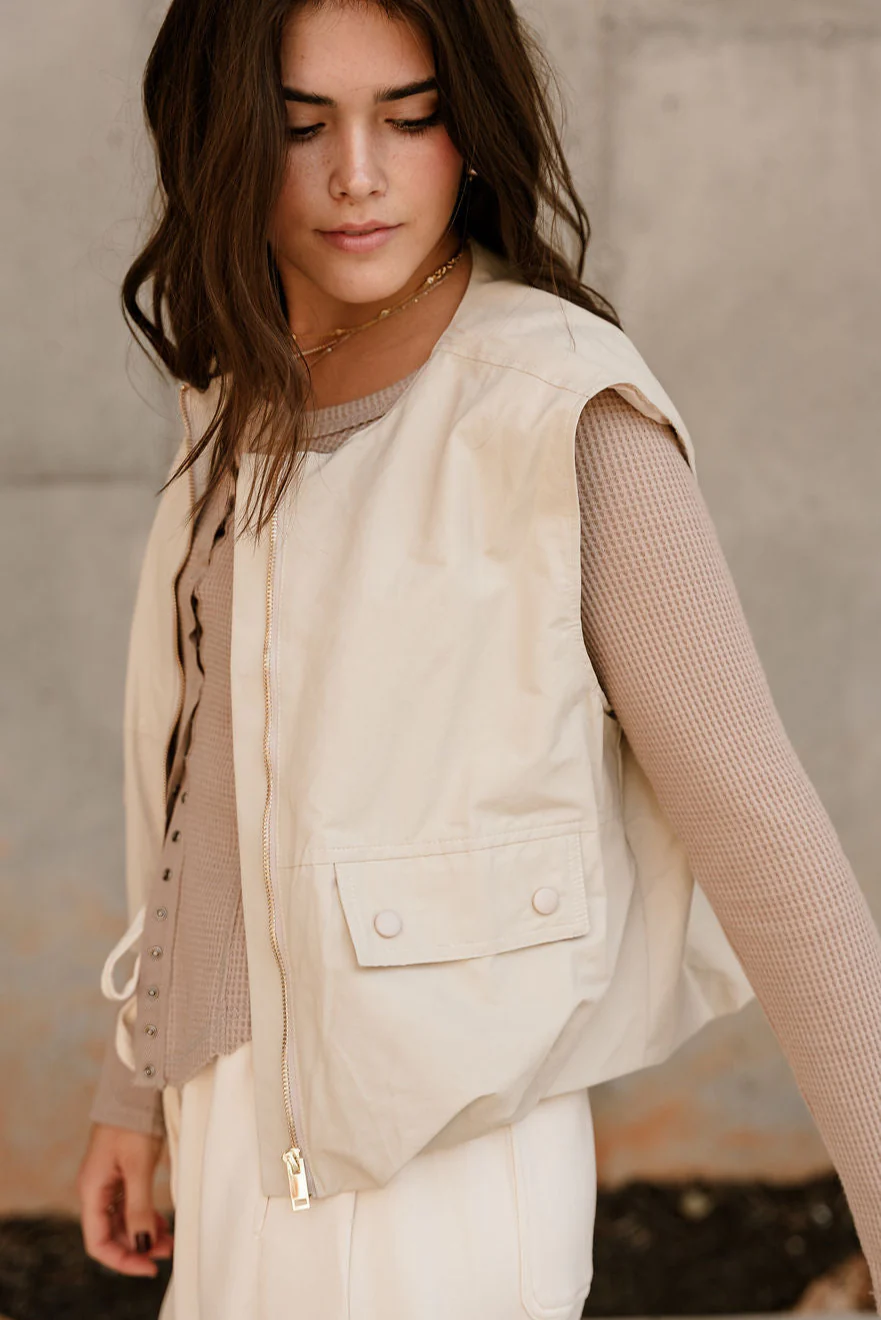 Paige Cream Bubble Hem Vest - Image 5