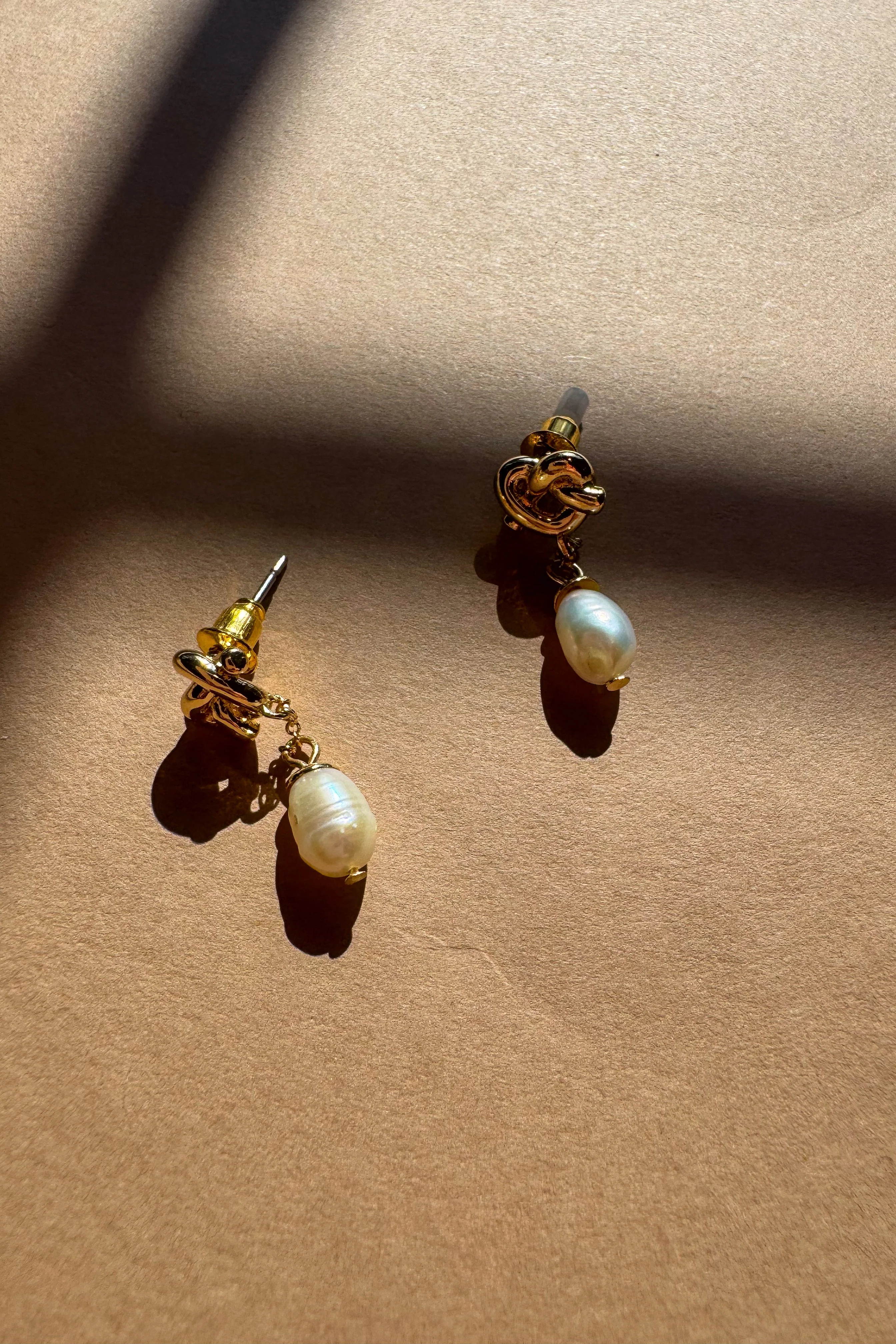 Paula Gold Knot & Pearl Earrings