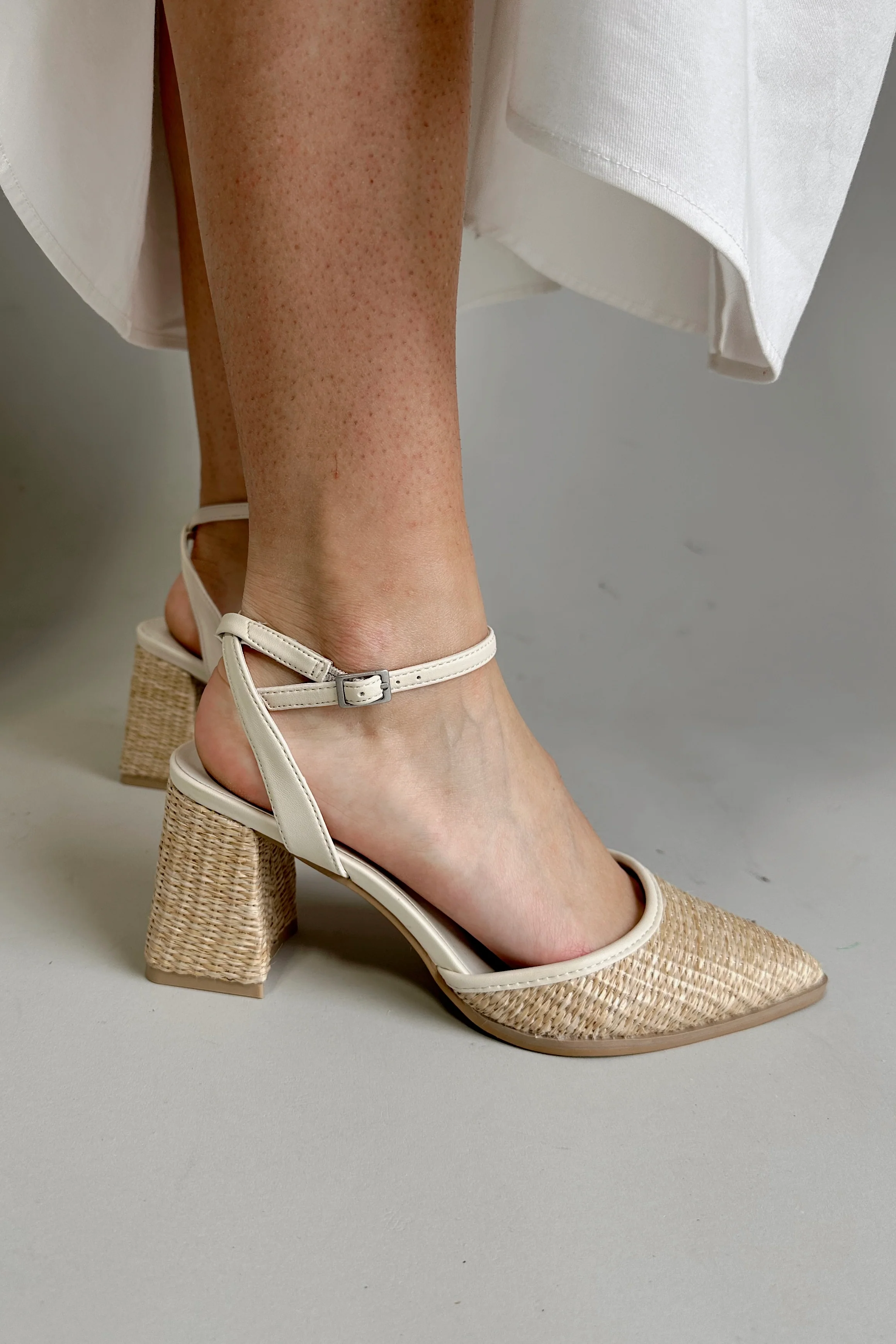 Princess Natural Pointed Toe Heel - Image 10