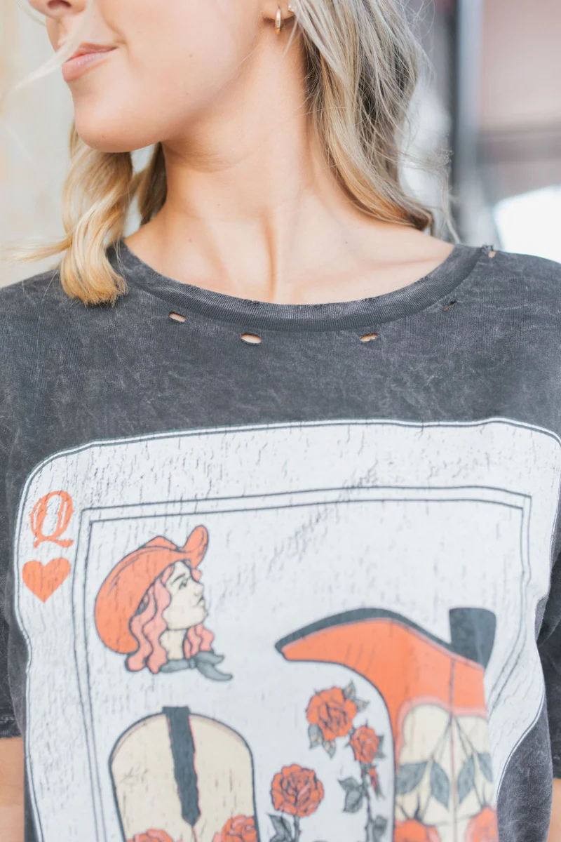 Queen Of Hearts Graphic Tee - Image 4