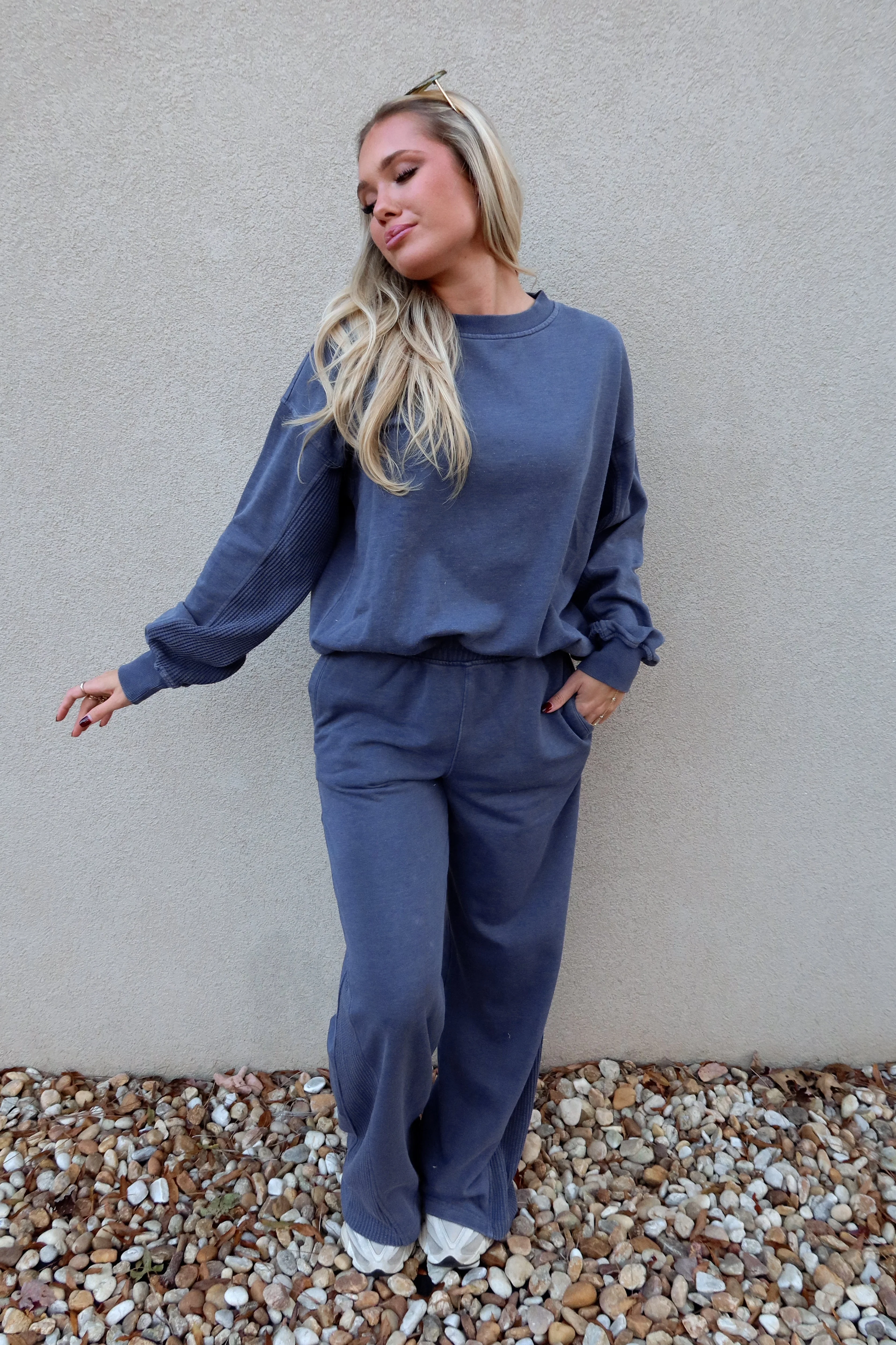 Ragan Navy Knit Pullover Sweatshirt - Image 3