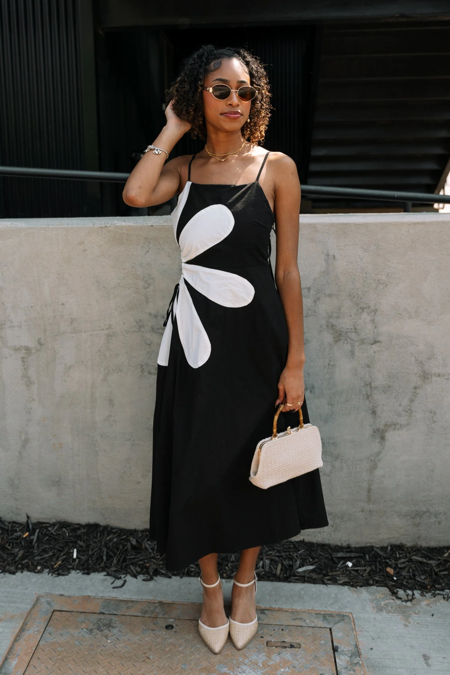 Raya Black & White Floral Key Hole Midi Dress - Image 6
