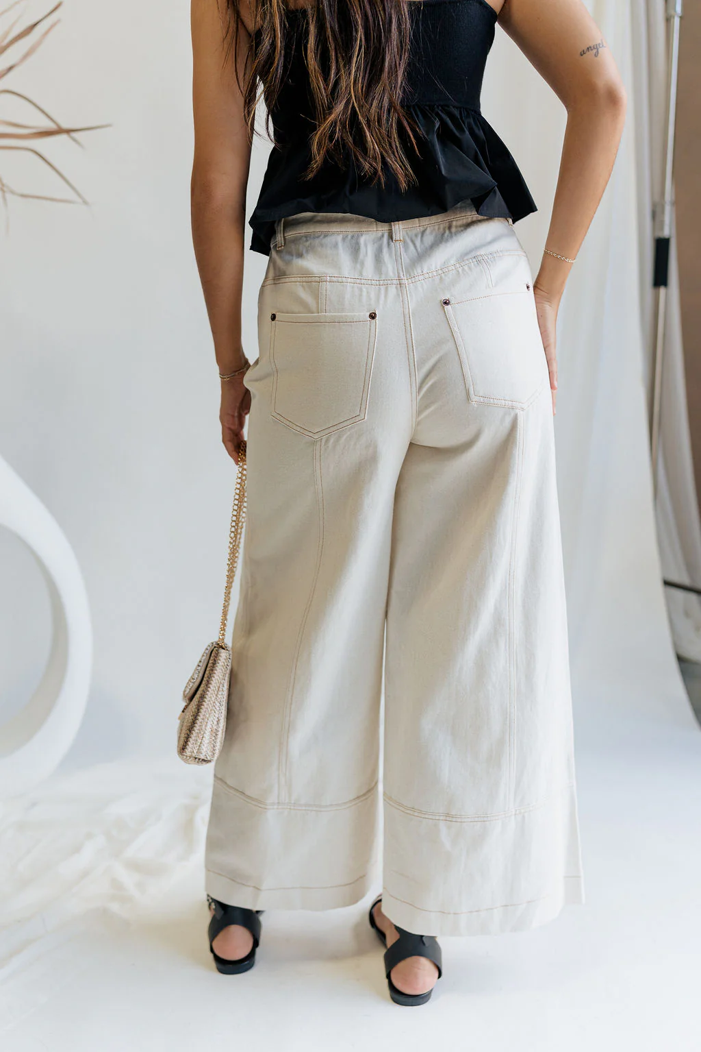 Raya Wide Leg Cropped Pants - Image 13
