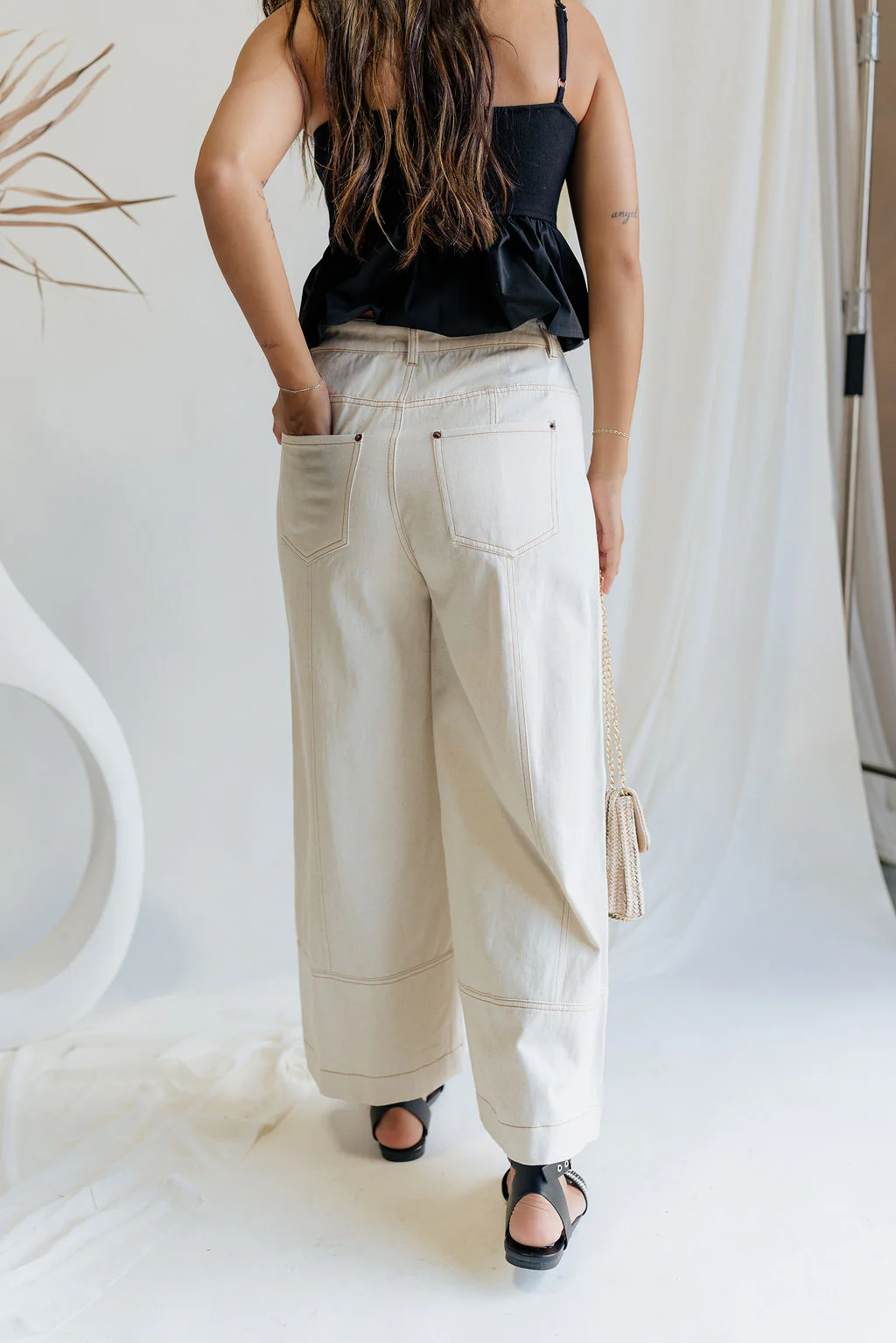 Raya Wide Leg Cropped Pants - Image 14