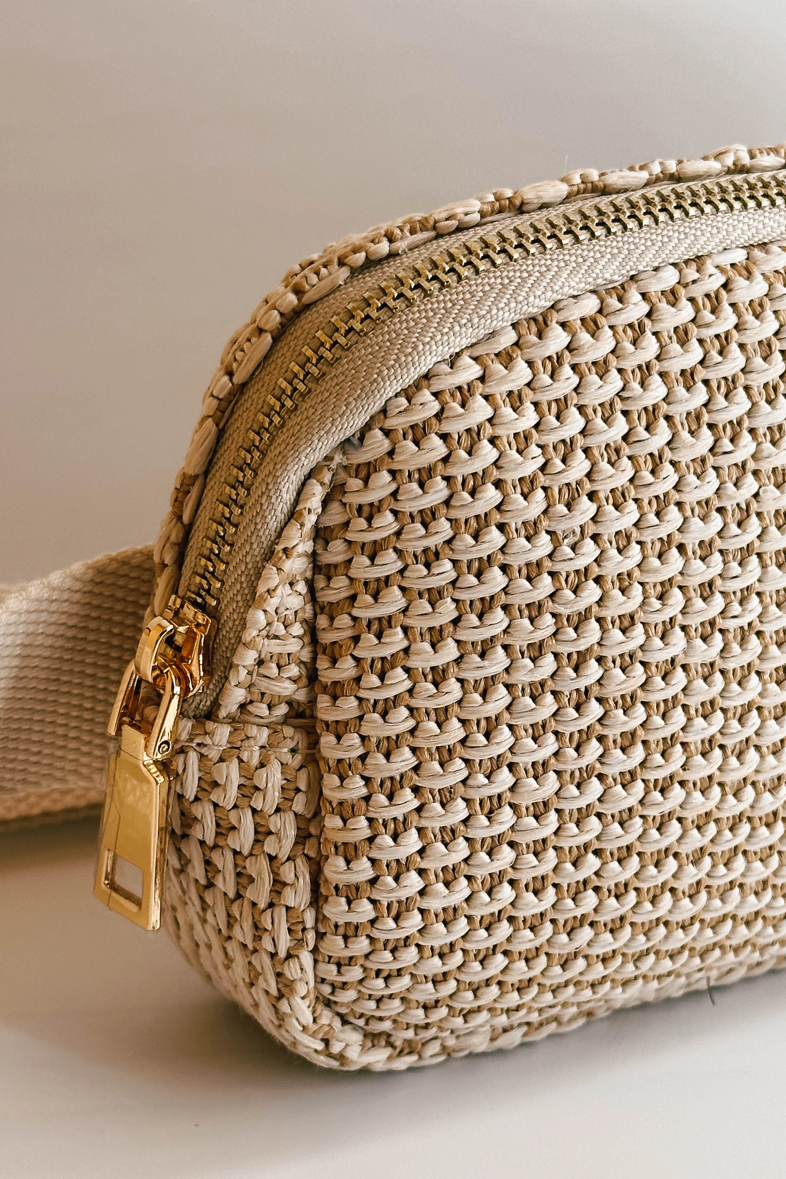 Rebecca Ivory Woven Sling Bag - Image 4