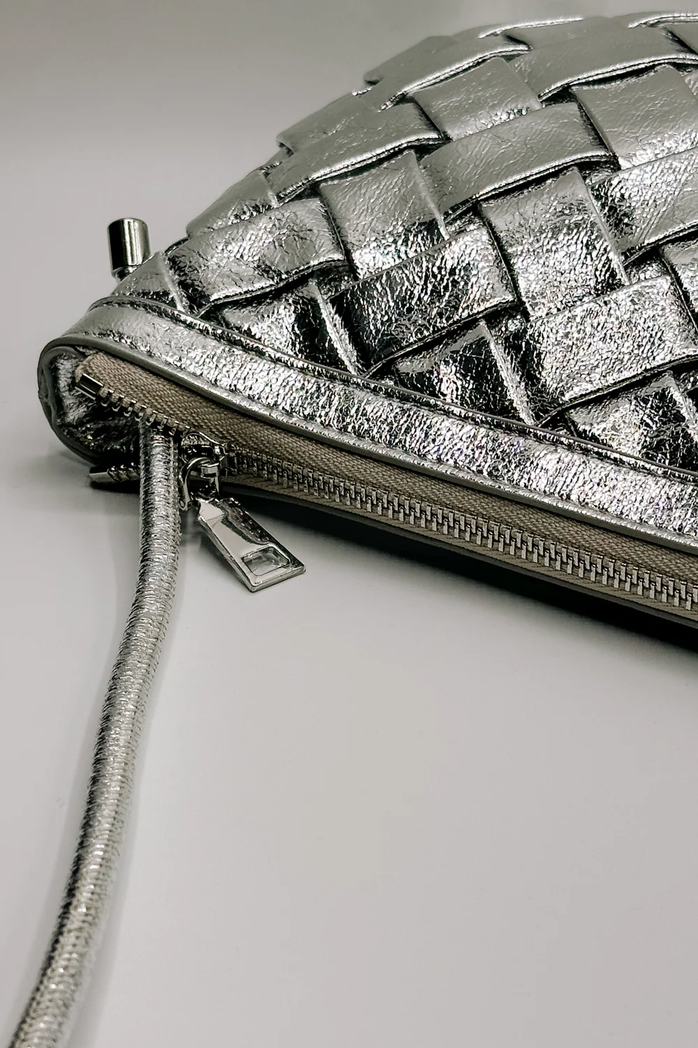 Regina Silver Woven Purse - Image 7